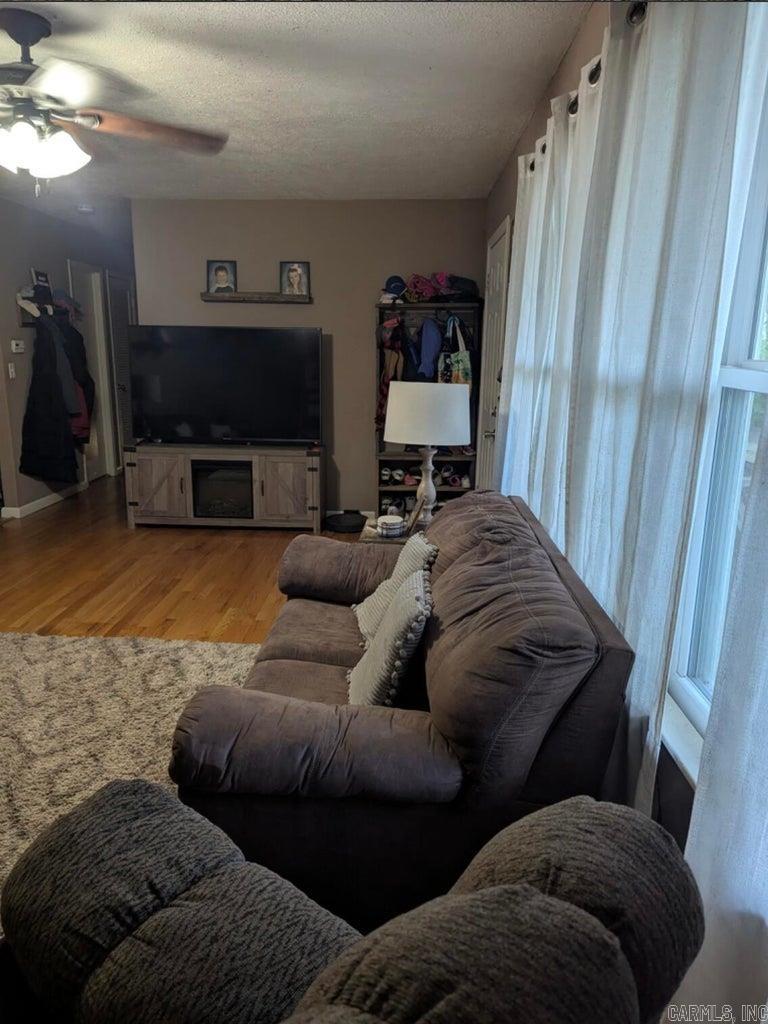 Photo 6 - Residential for sale – 85  Peggy   Mammoth Spring, AR