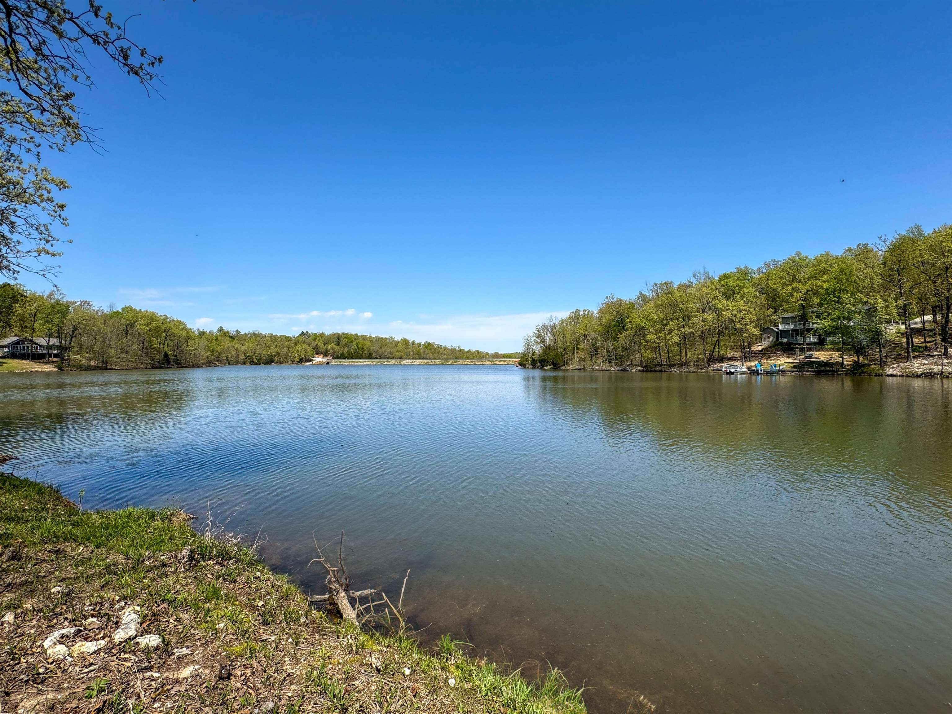 Photo 11 - Vacant Land for sale – Lot 14  Hualapi Dr   Cherokee Village, AR