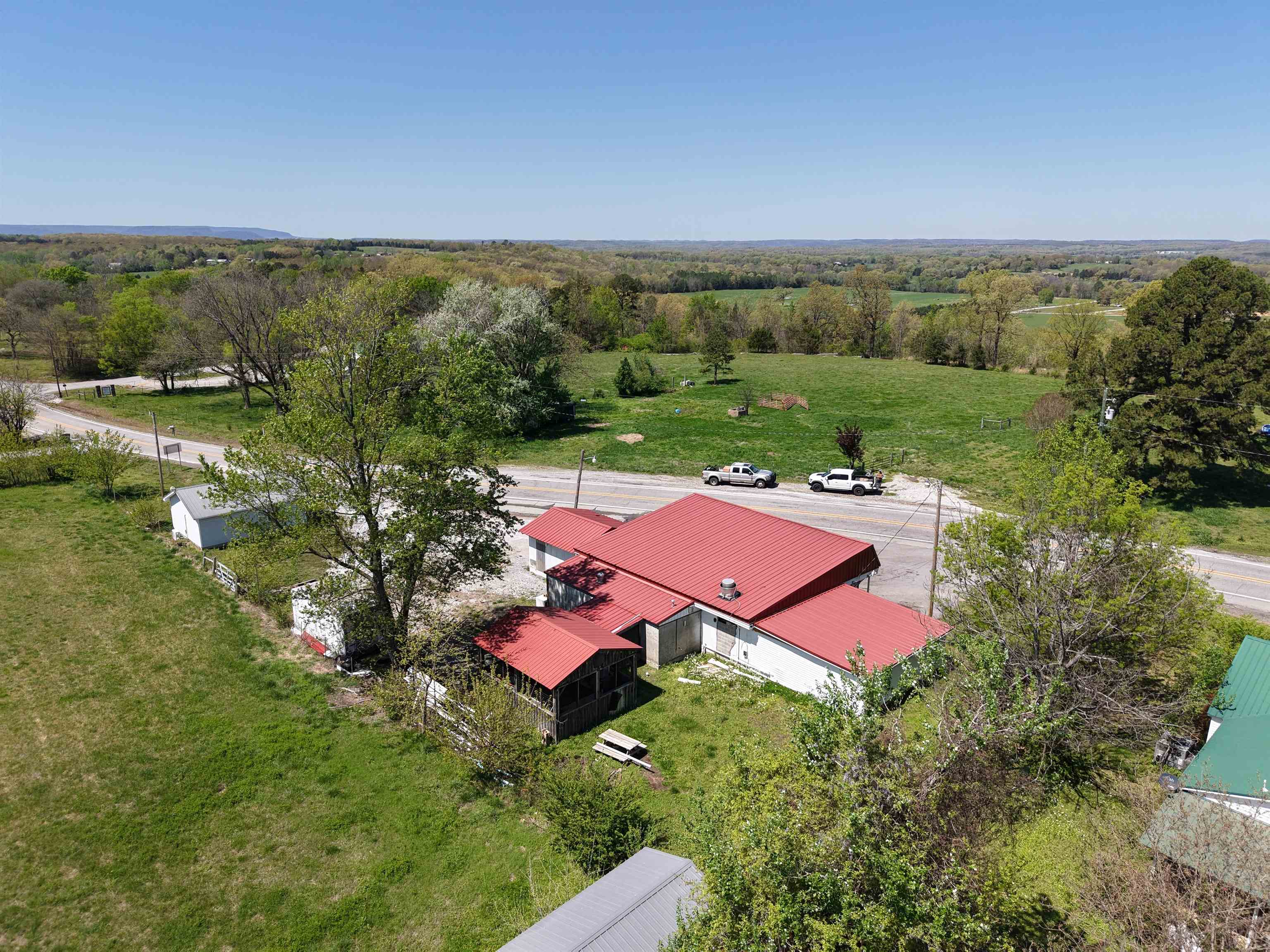 Photo 5 - Commercial / Industrial for sale – 6435  Bethesda Lane   Batesville, AR