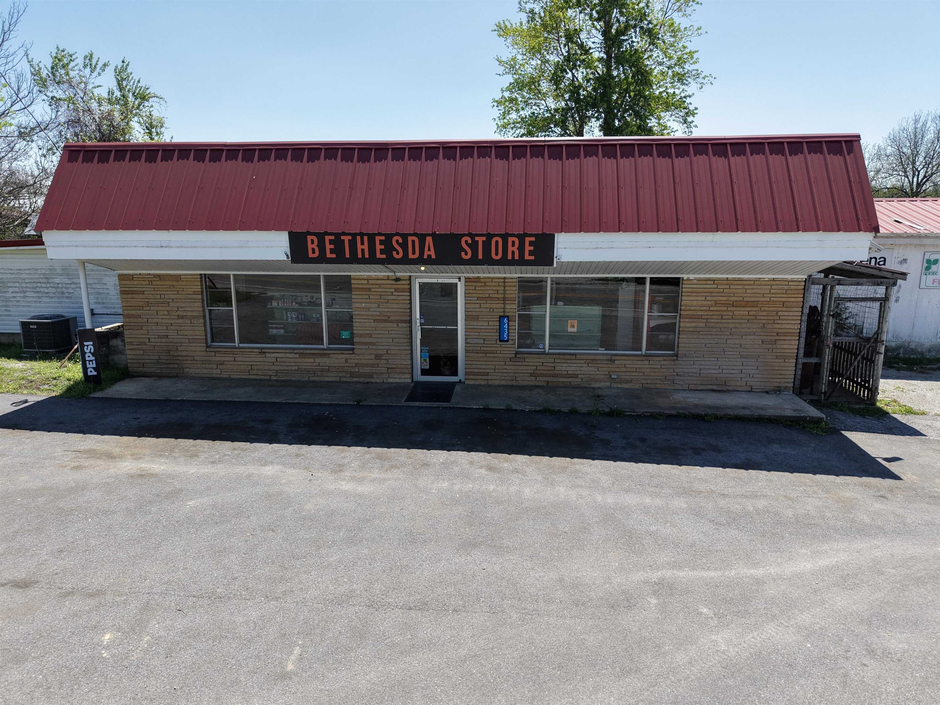 Photo 6 - Commercial / Industrial for sale – 6435  Bethesda Lane   Batesville, AR