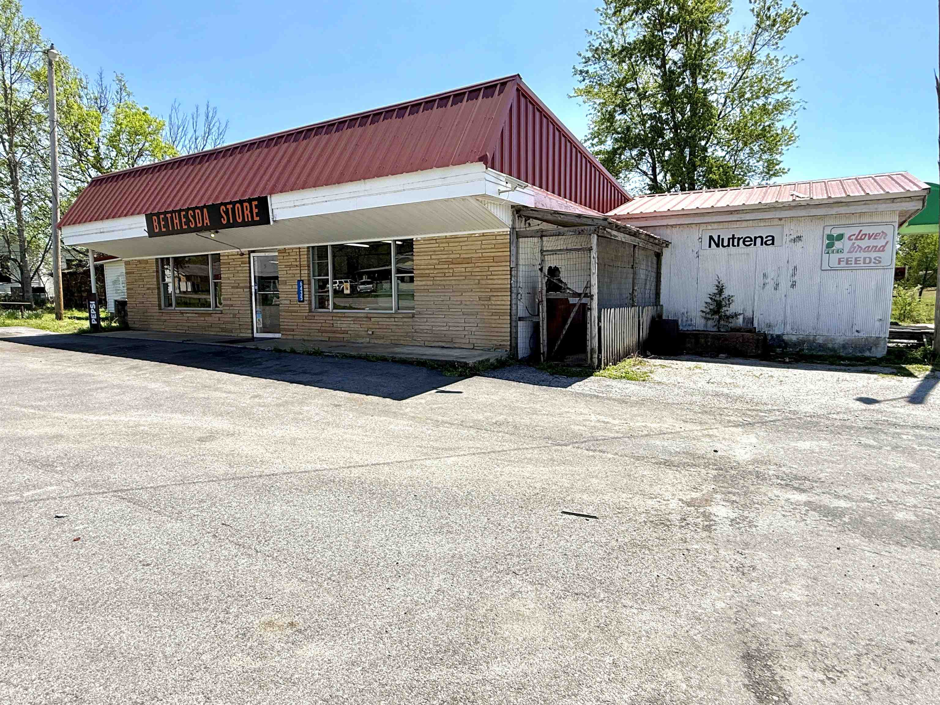 Photo 7 - Commercial / Industrial for sale – 6435  Bethesda Lane   Batesville, AR