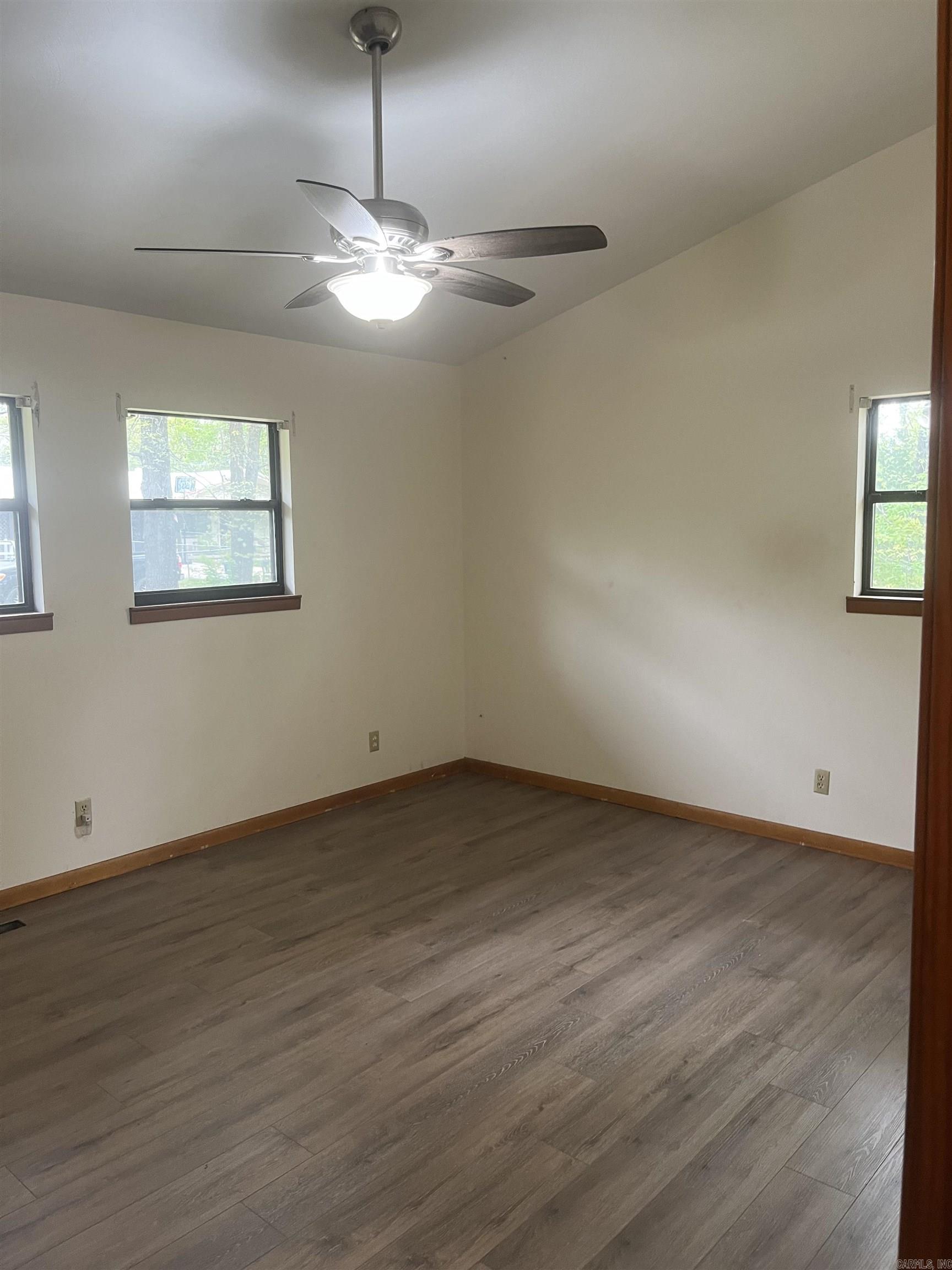 Photo 11 - Residential for sale – 15 W Waketa   Cherokee Village, AR