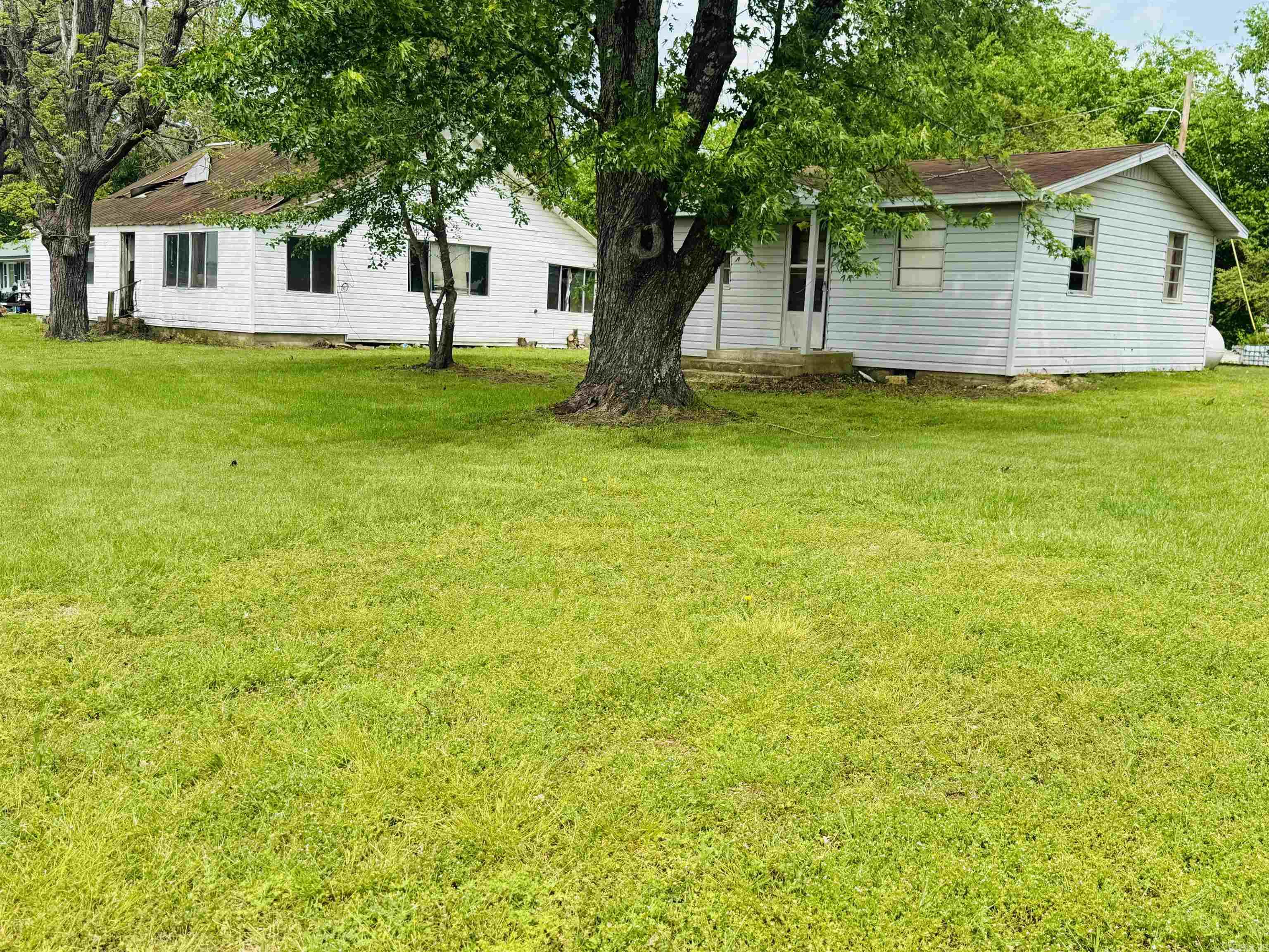 Photo 3 - Residential for sale – 26 E Earl   Oxford, AR