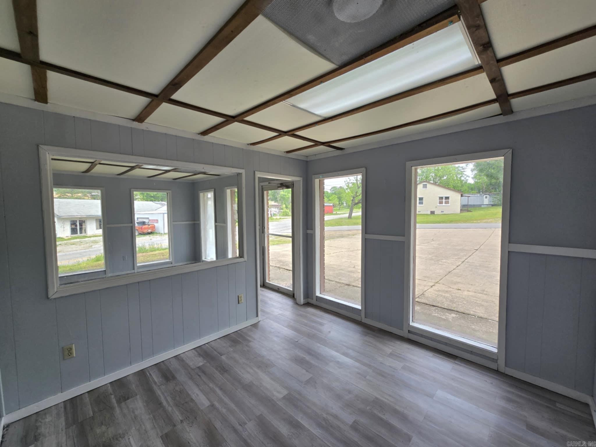 Photo 14 - Commercial / Industrial for sale – 20,22,24  Garden   Calico Rock, AR