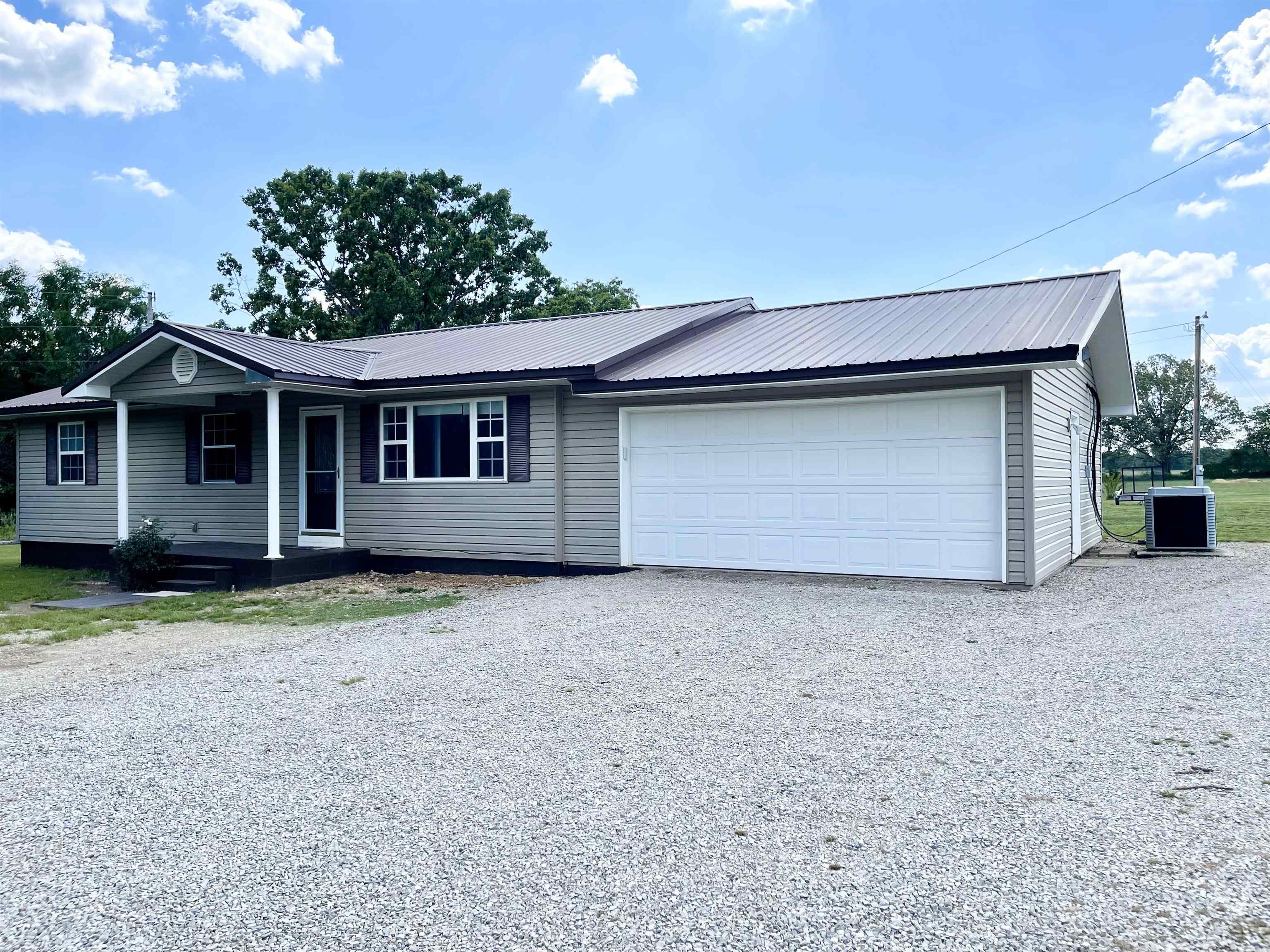 Photo 3 - Residential for sale – 820  Autumnwood   Ash Flat, AR
