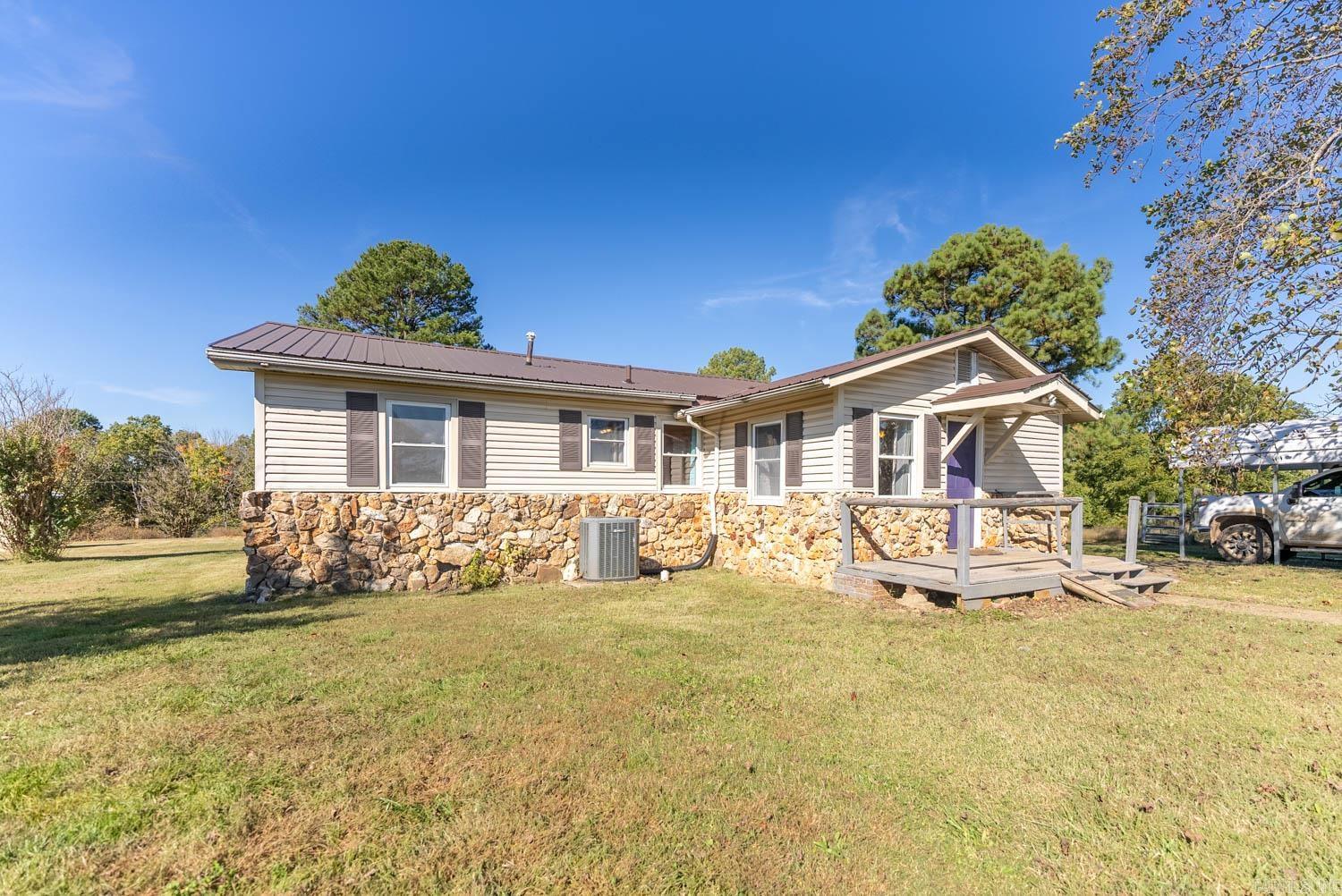 Photo 3 - Residential for sale – 567  New Hope   Hardy, AR