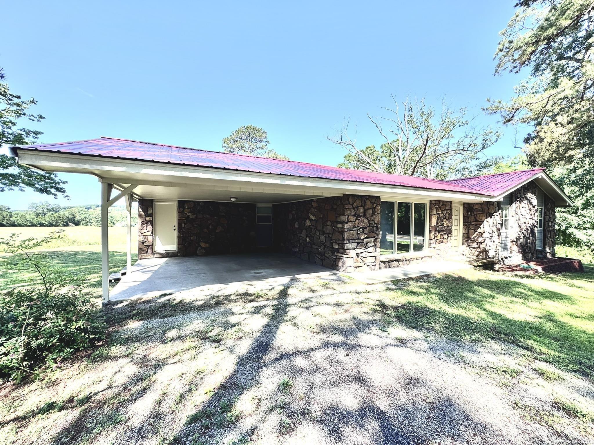 Photo 2 - Residential for sale – 2174  N Main Street   Melbourne, AR