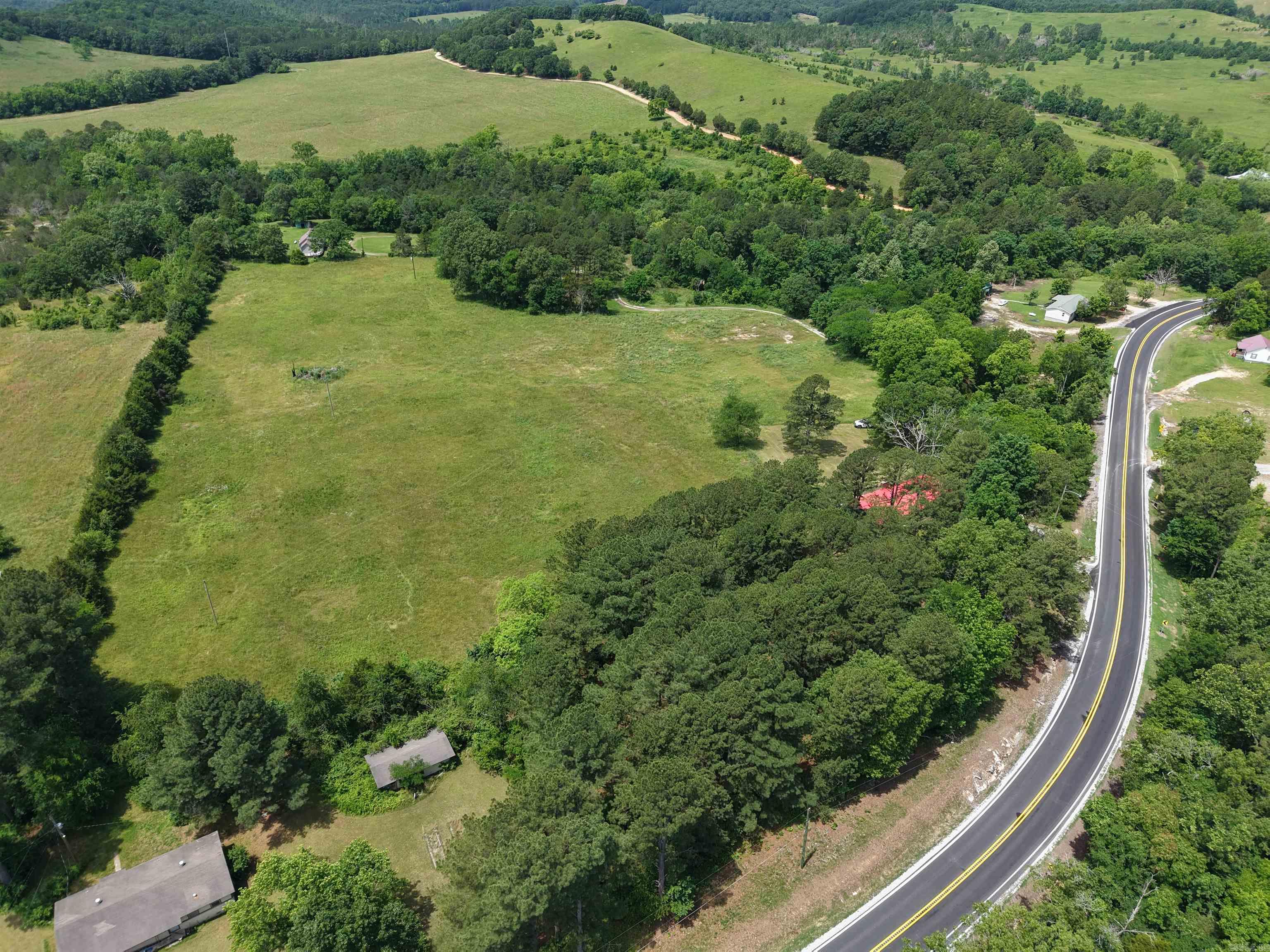 Photo 3 - Residential for sale – 2174  N Main Street   Melbourne, AR