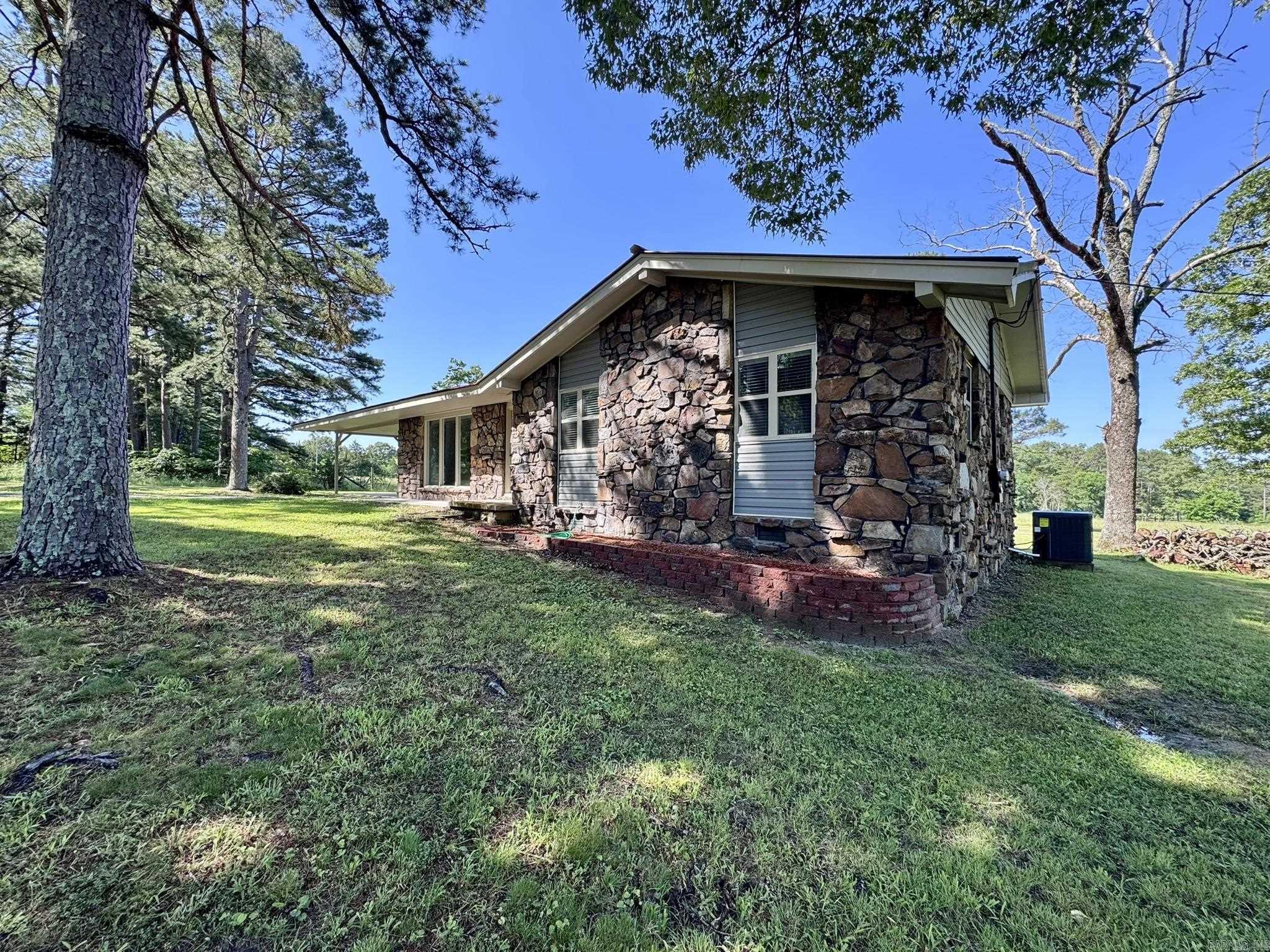 Photo 27 - Residential for sale – 2174  N Main Street   Melbourne, AR