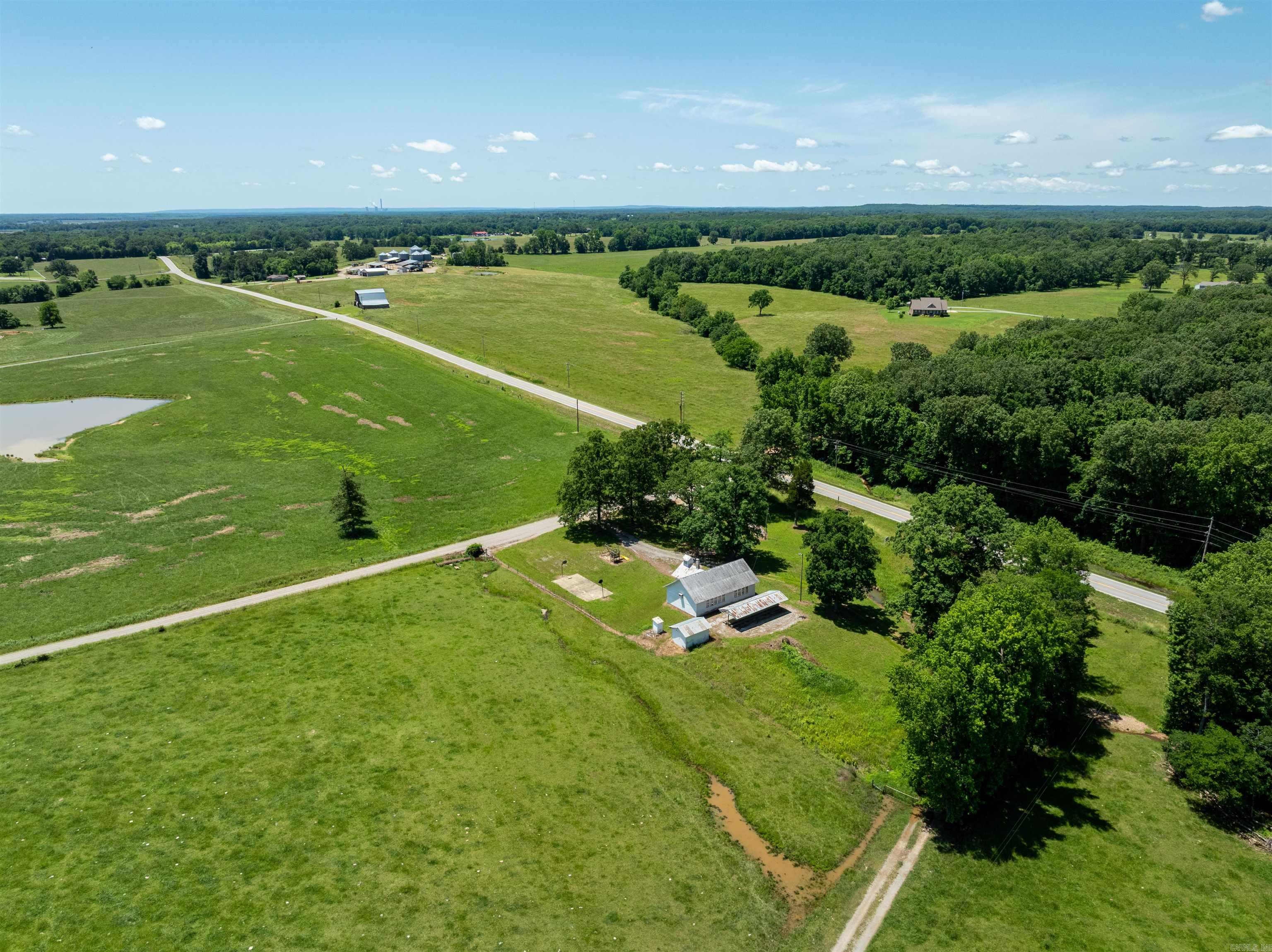 Photo 4 - Commercial / Industrial for sale – 5  Summerset   Cord, AR
