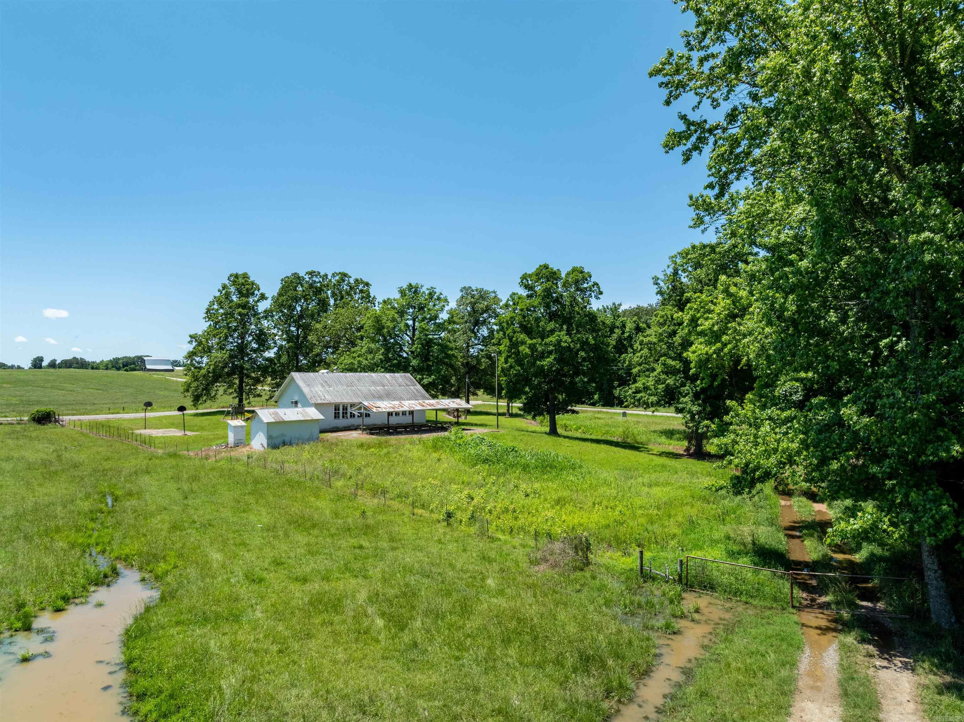 Photo 5 - Commercial / Industrial for sale – 5  Summerset   Cord, AR