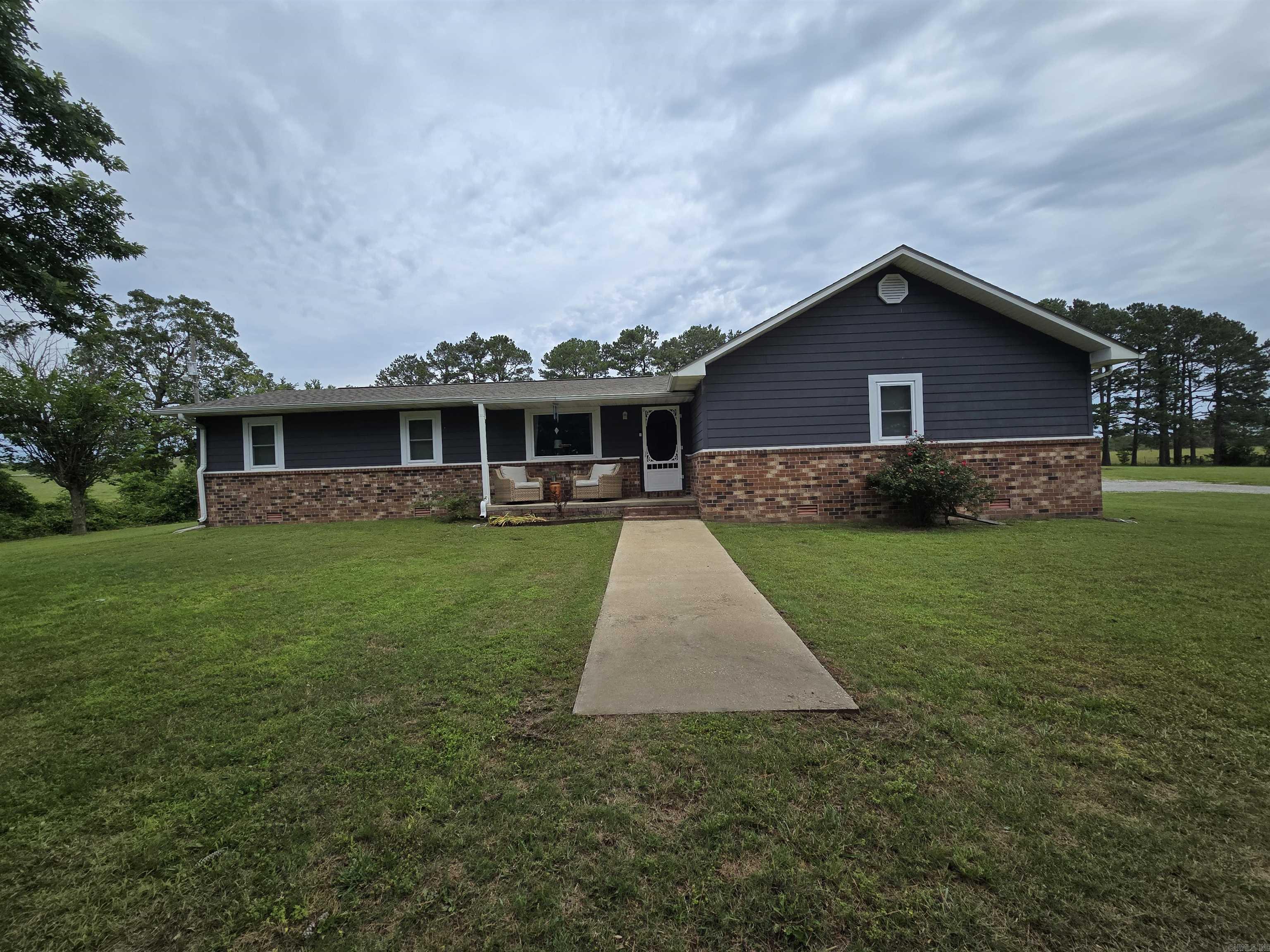 Photo 3 - Residential for sale – 2373  West Rd   Mount Pleasant, AR