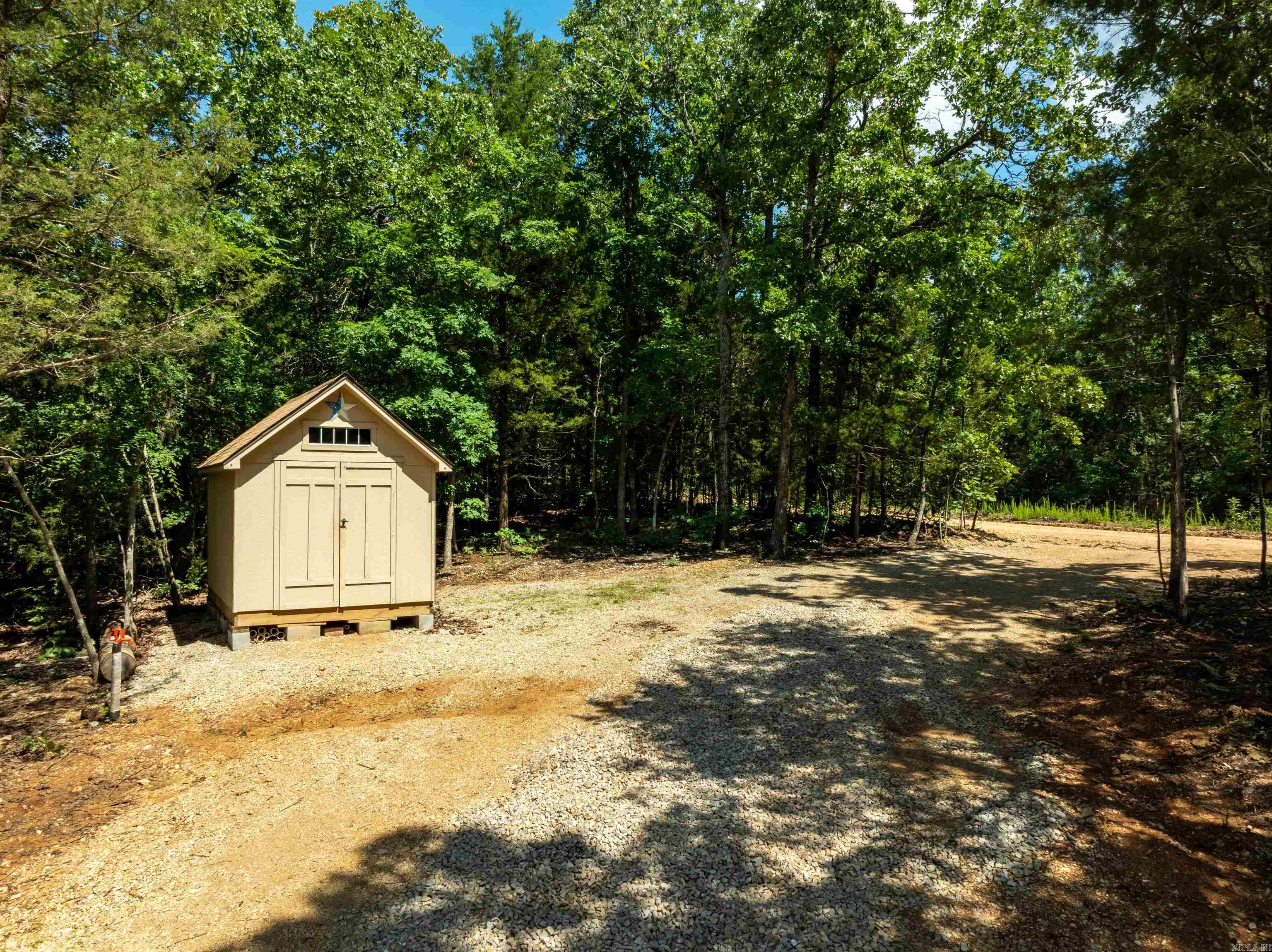 Photo 11 - Residential for sale – 447  Griffin Rd   Hardy, AR