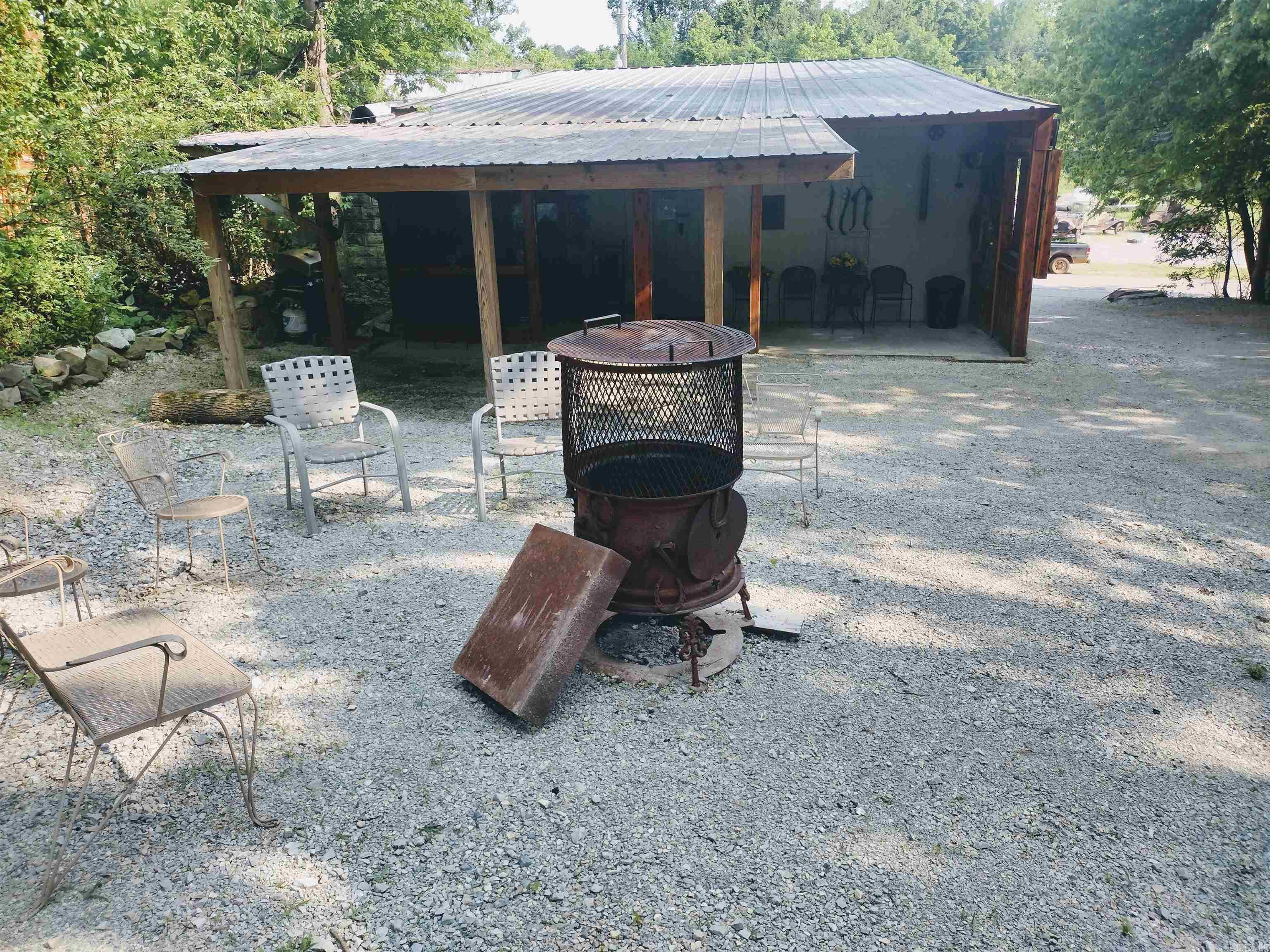 Photo 6 - Commercial / Industrial for sale – 131  Walnut ST   Calico Rock, AR