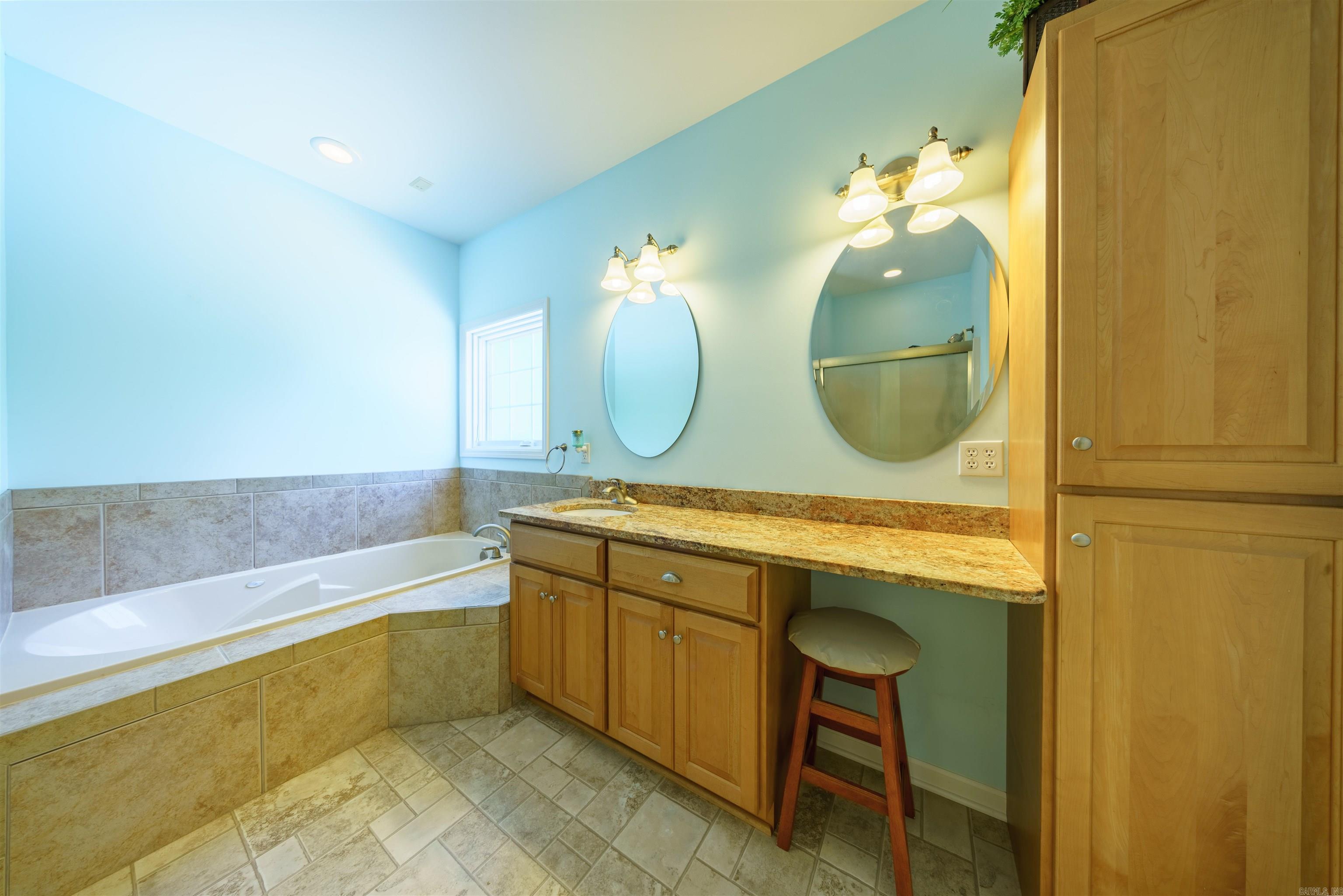 Photo 21 - Residential for sale – 505 E Tri Lakes   Horseshoe Bend, AR