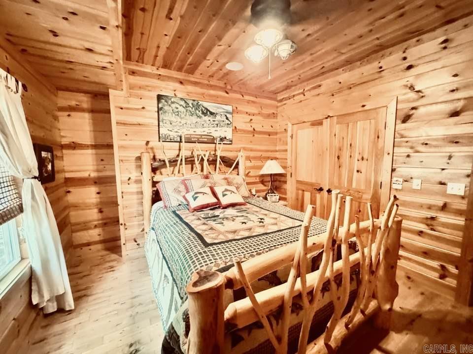 Photo 9 - Residential for sale – 1040/1056 S Riverview   Mountain View, AR