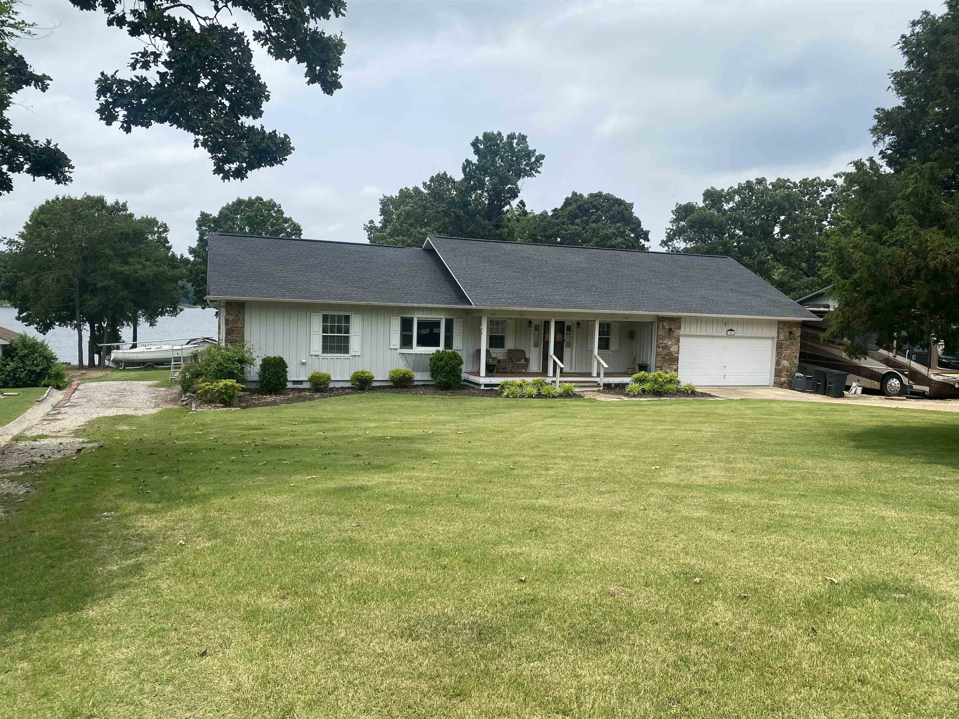 Photo 2 - Residential for sale – 1803  Fairwater Circle   Horseshoe Bend, AR