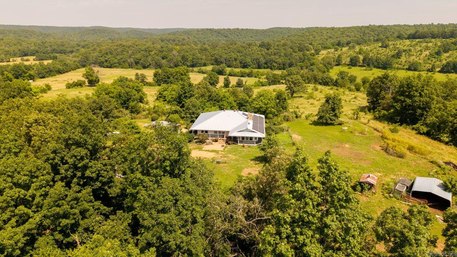 Photo 7 - Residential for sale – 804  Banks Road   Hardy, AR