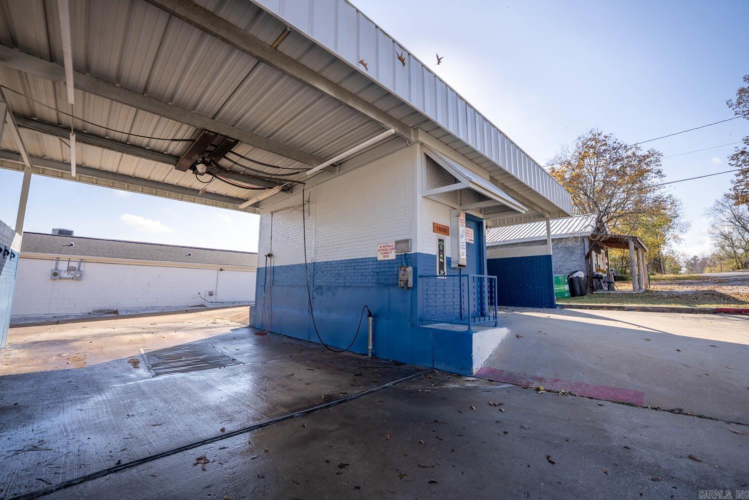 Photo 3 - Commercial / Industrial for sale – 120  South 4th Street   Mammoth Spring, AR
