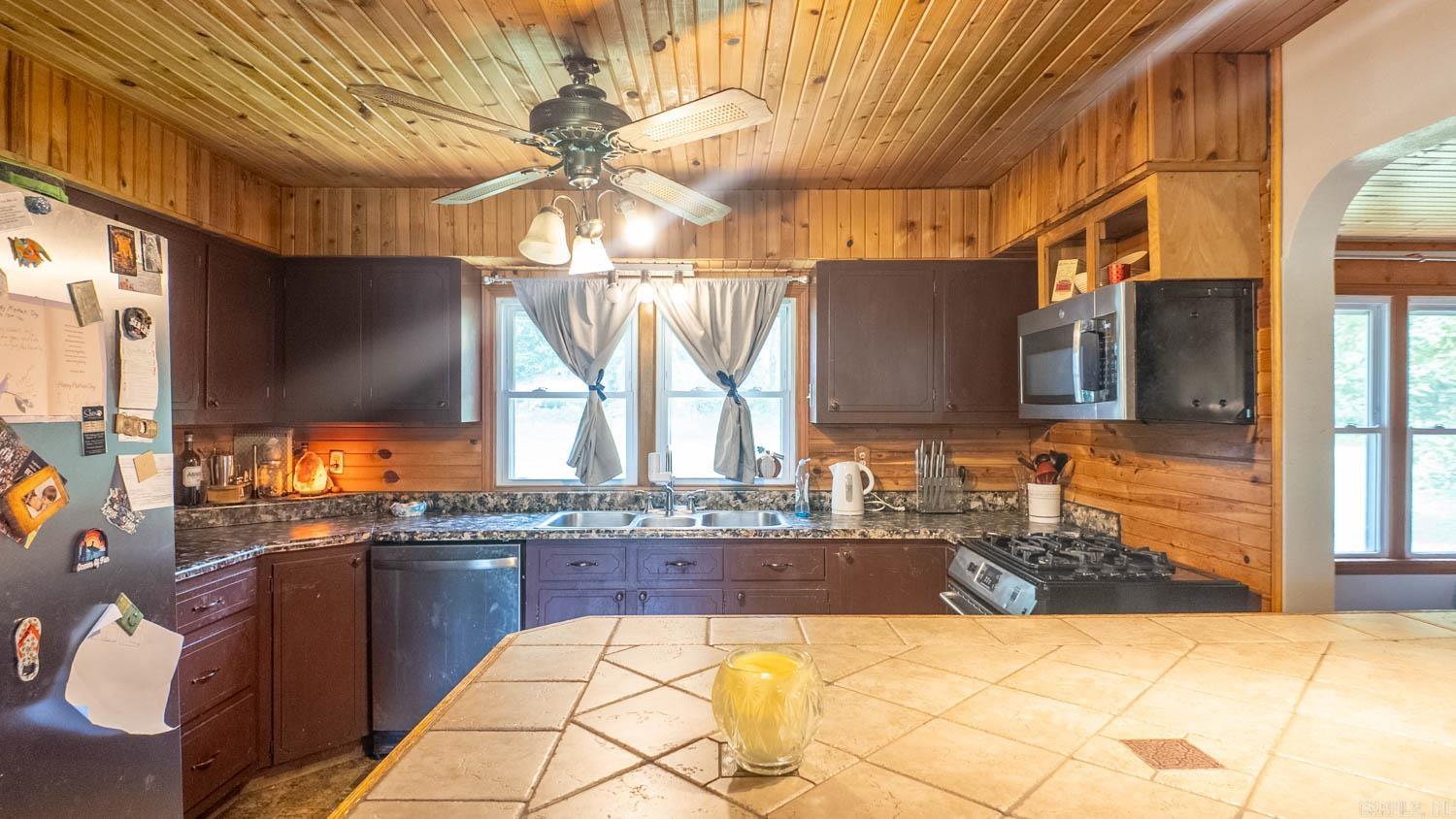 Photo 7 - Residential for sale – 1160  Bethel Avenue   Mammoth Spring, AR