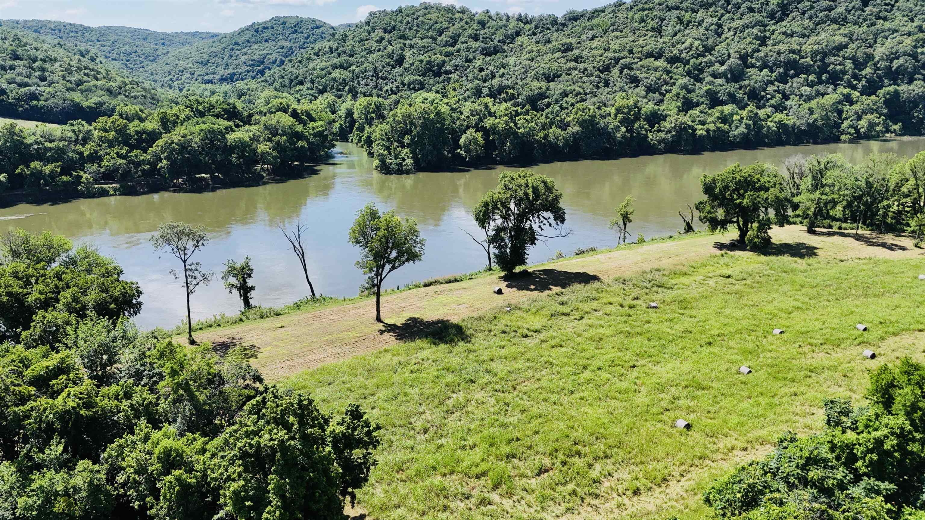 Photo 2 - Vacant Land for sale – 000  Schoolhouse Road   Melbourne, AR