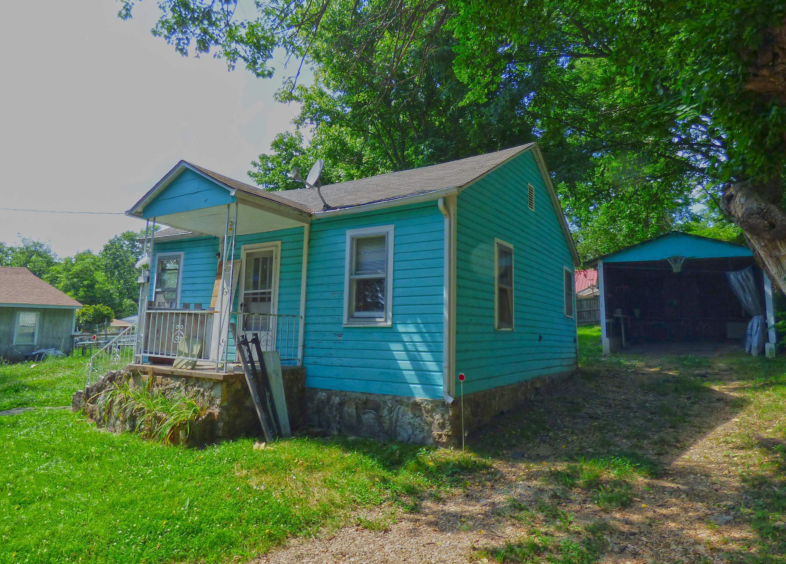 Photo 6 - Residential for sale – 102 E Second   Hardy, AR
