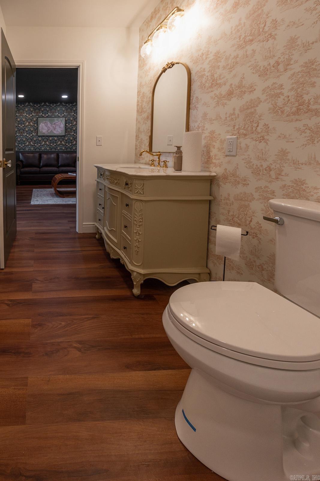 Photo 19 - Commercial / Industrial for sale – 130 W Main   Batesville, AR