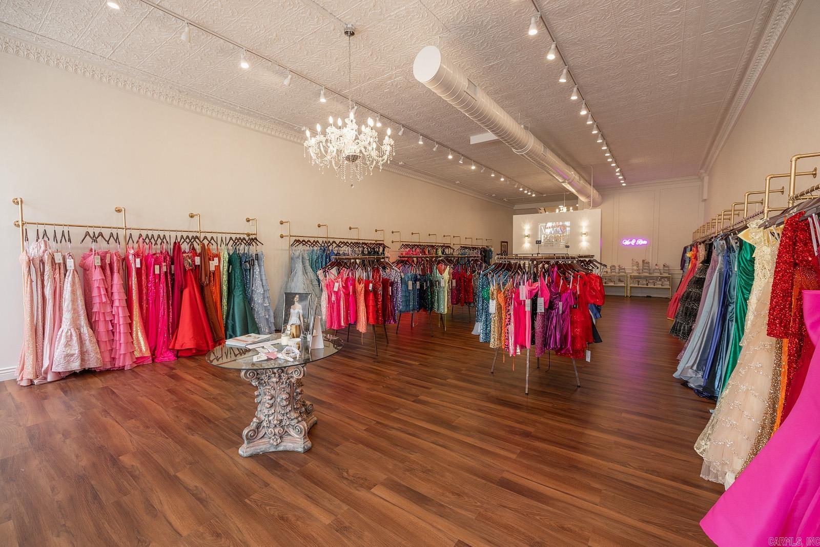 Photo 3 - Commercial / Industrial for sale – 130 W Main   Batesville, AR