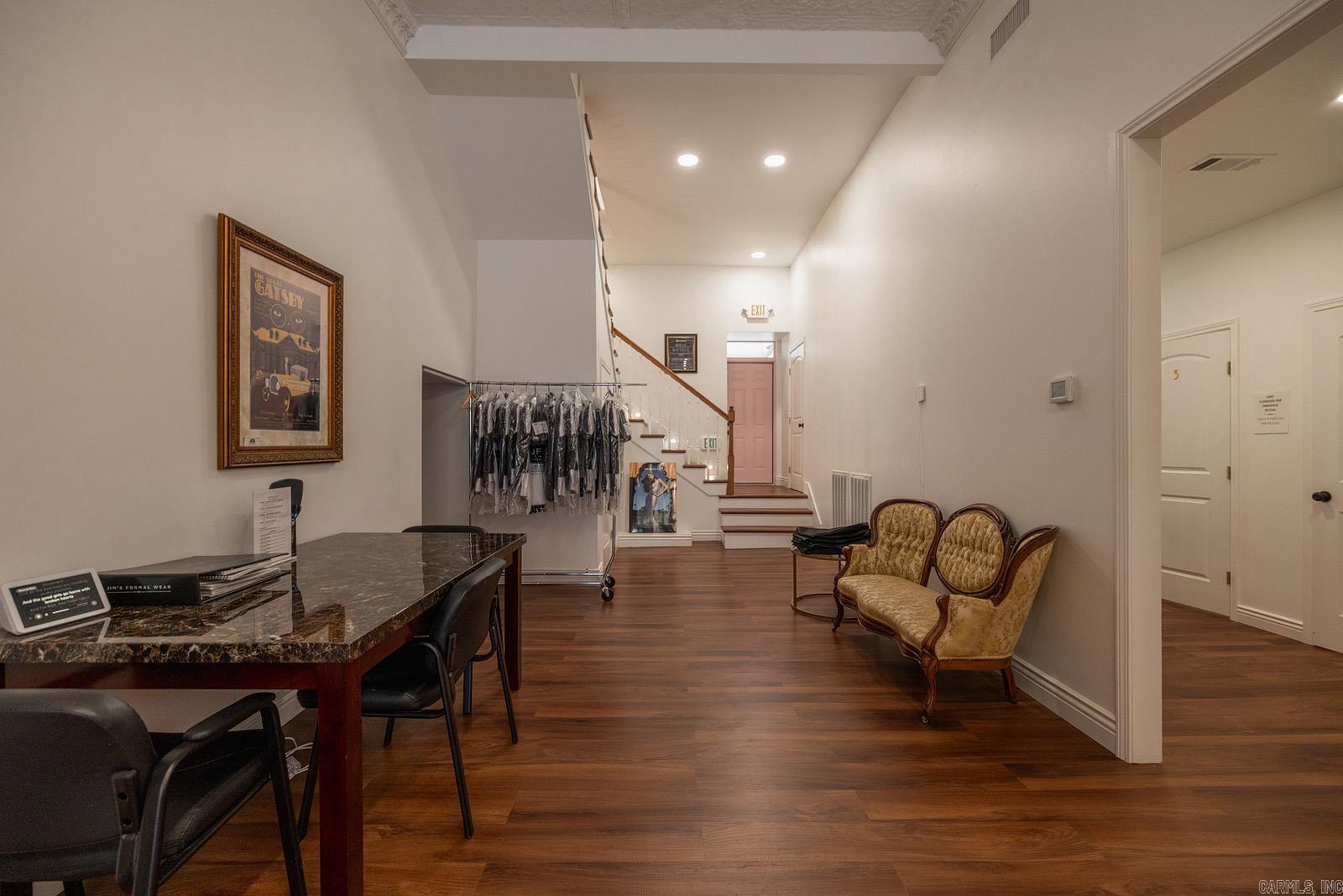 Photo 9 - Commercial / Industrial for sale – 130 W Main   Batesville, AR