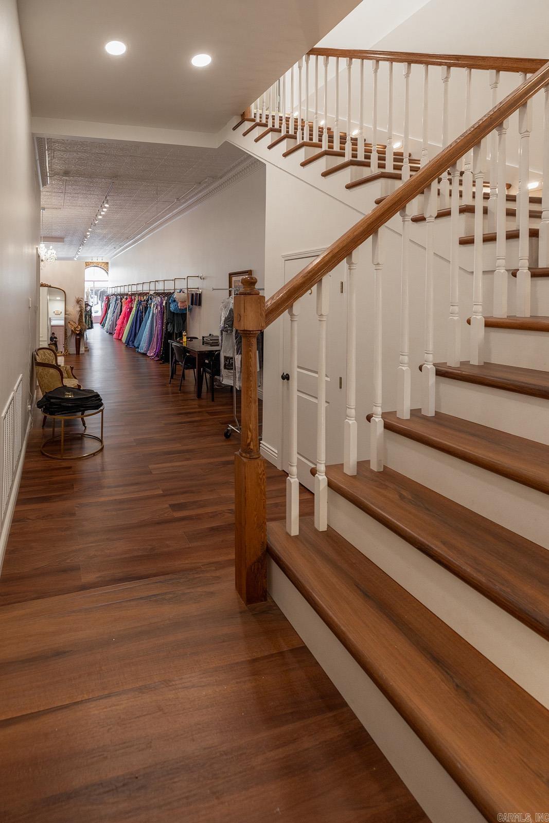 Photo 10 - Commercial / Industrial for sale – 130 W Main   Batesville, AR