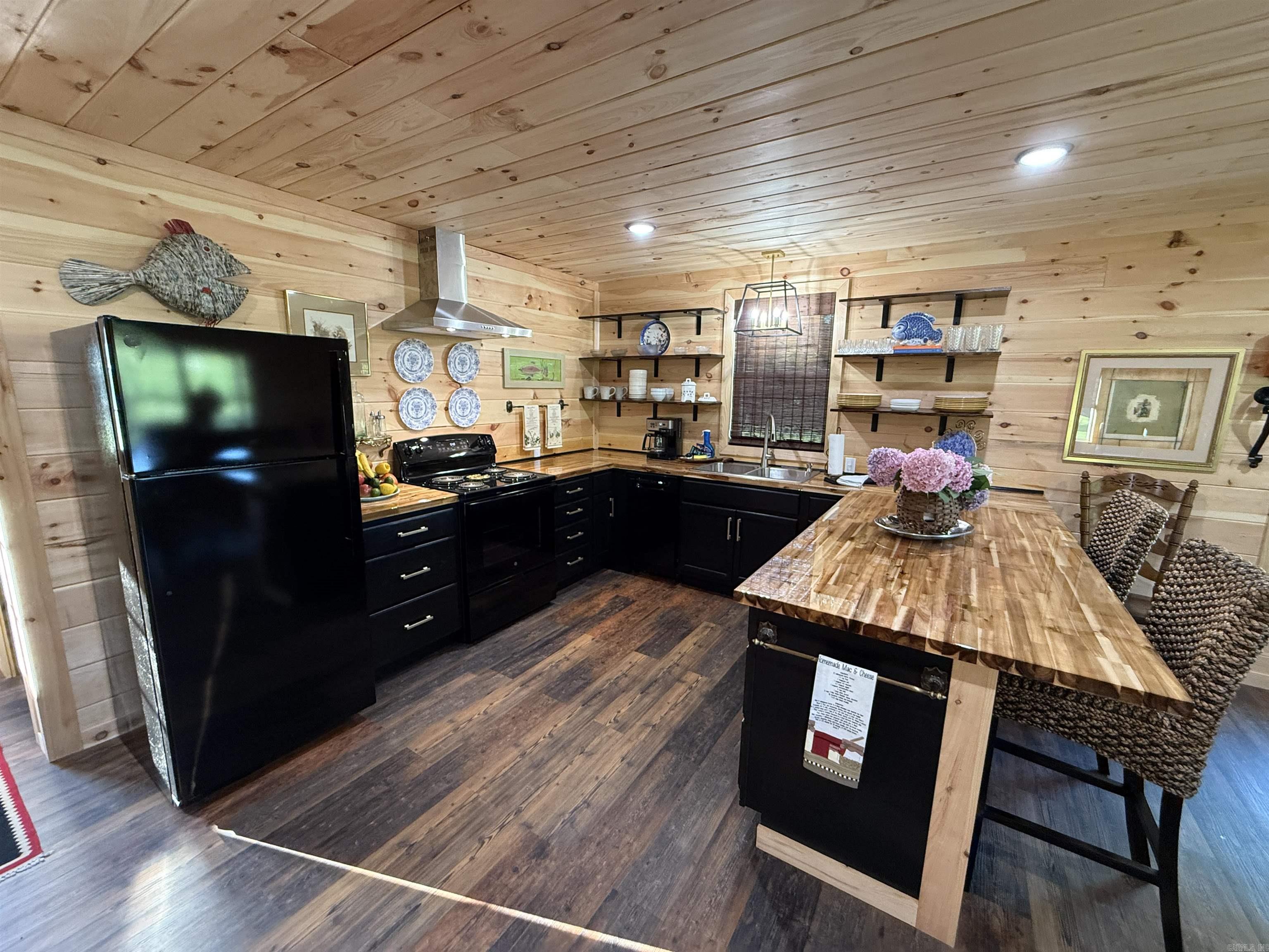 Photo 15 - Residential for sale – 75 E Schoolhouse Hollow Road   Mountain View, AR