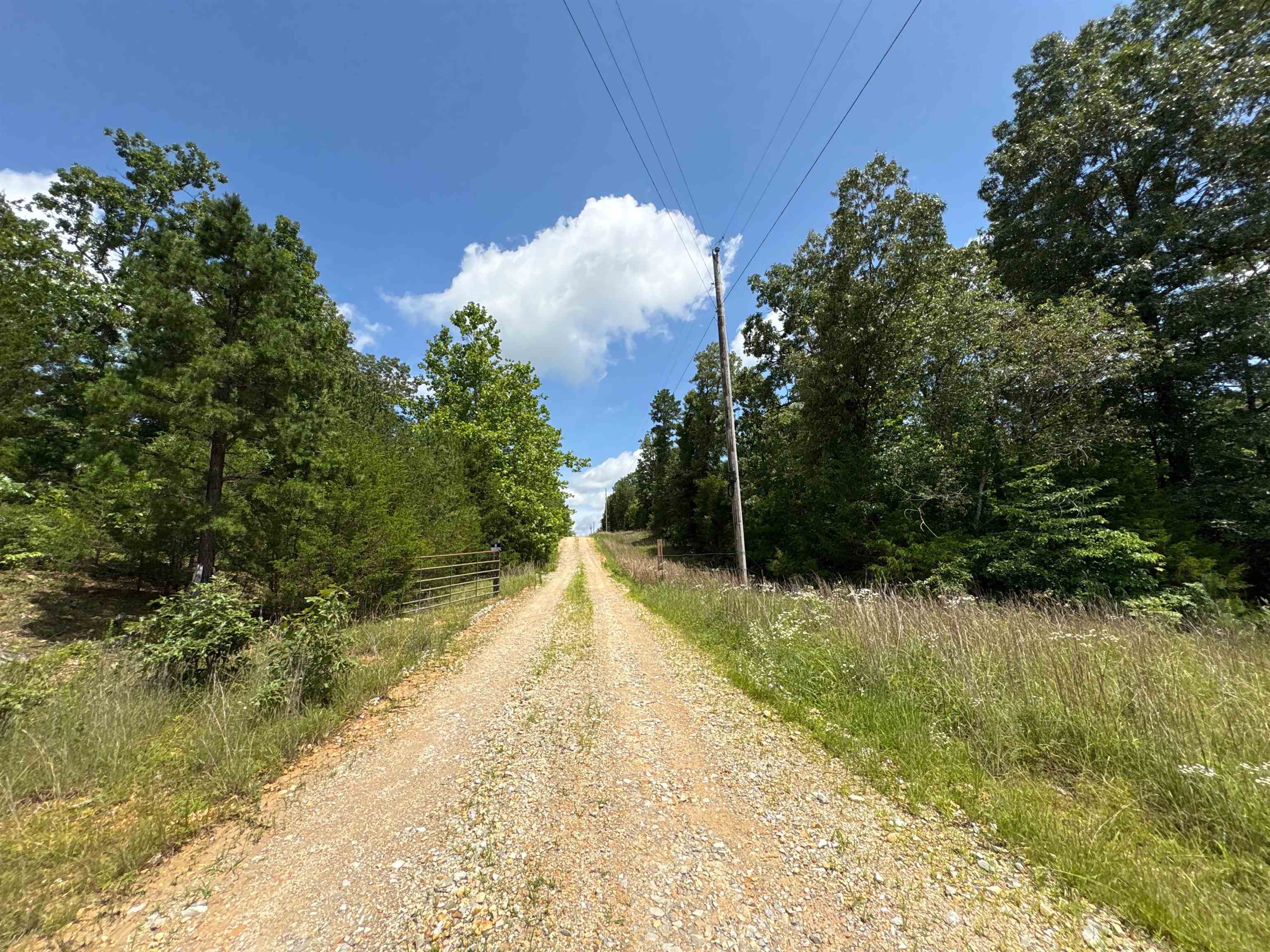 Photo 10 - Residential for sale – 420  Strawberry River   Oxford, AR