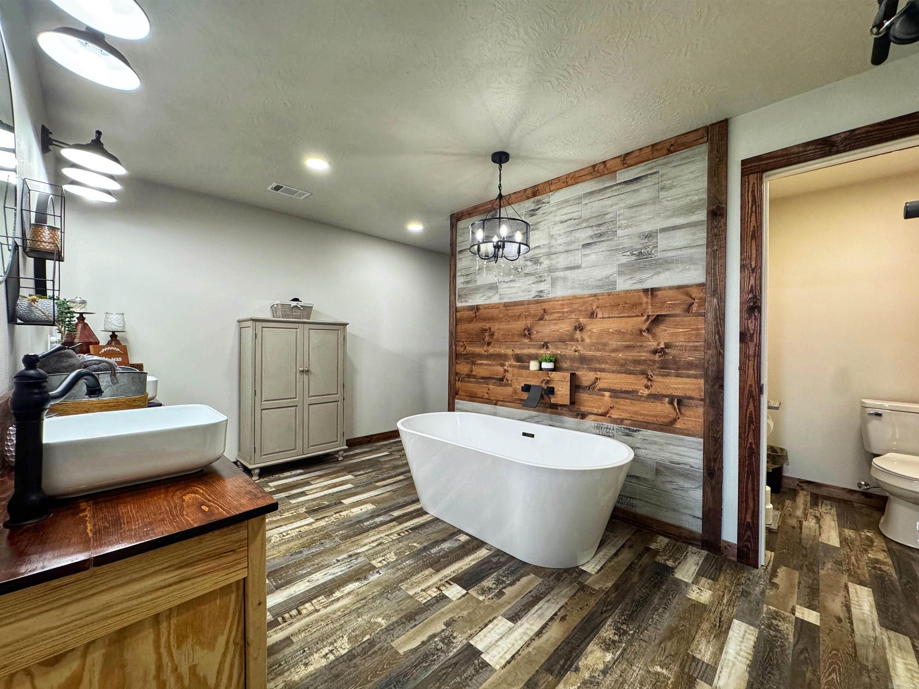 Photo 13 - Residential for sale – 178  Paw Paw Ridge   Hardy, AR