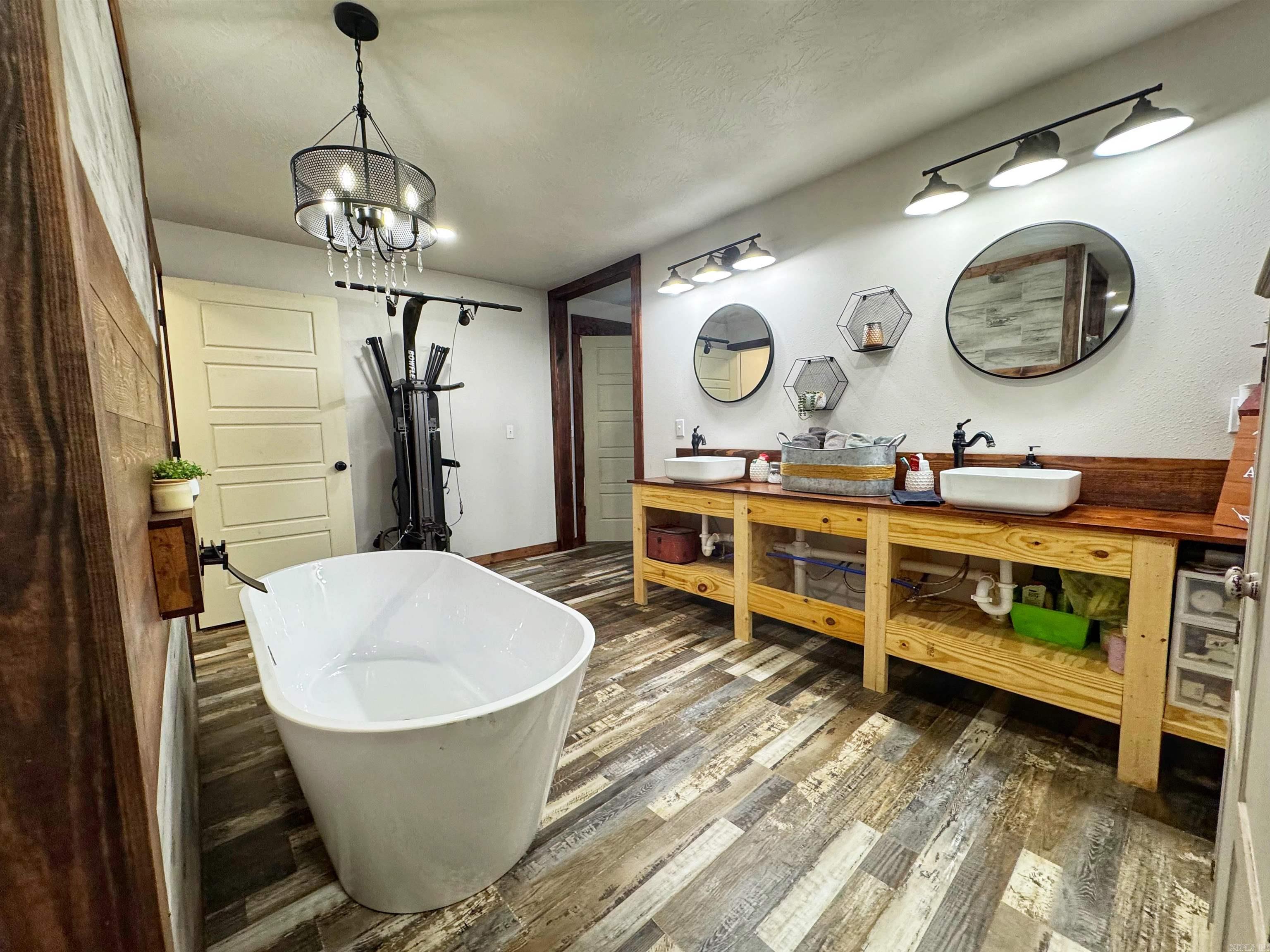 Photo 14 - Residential for sale – 178  Paw Paw Ridge   Hardy, AR