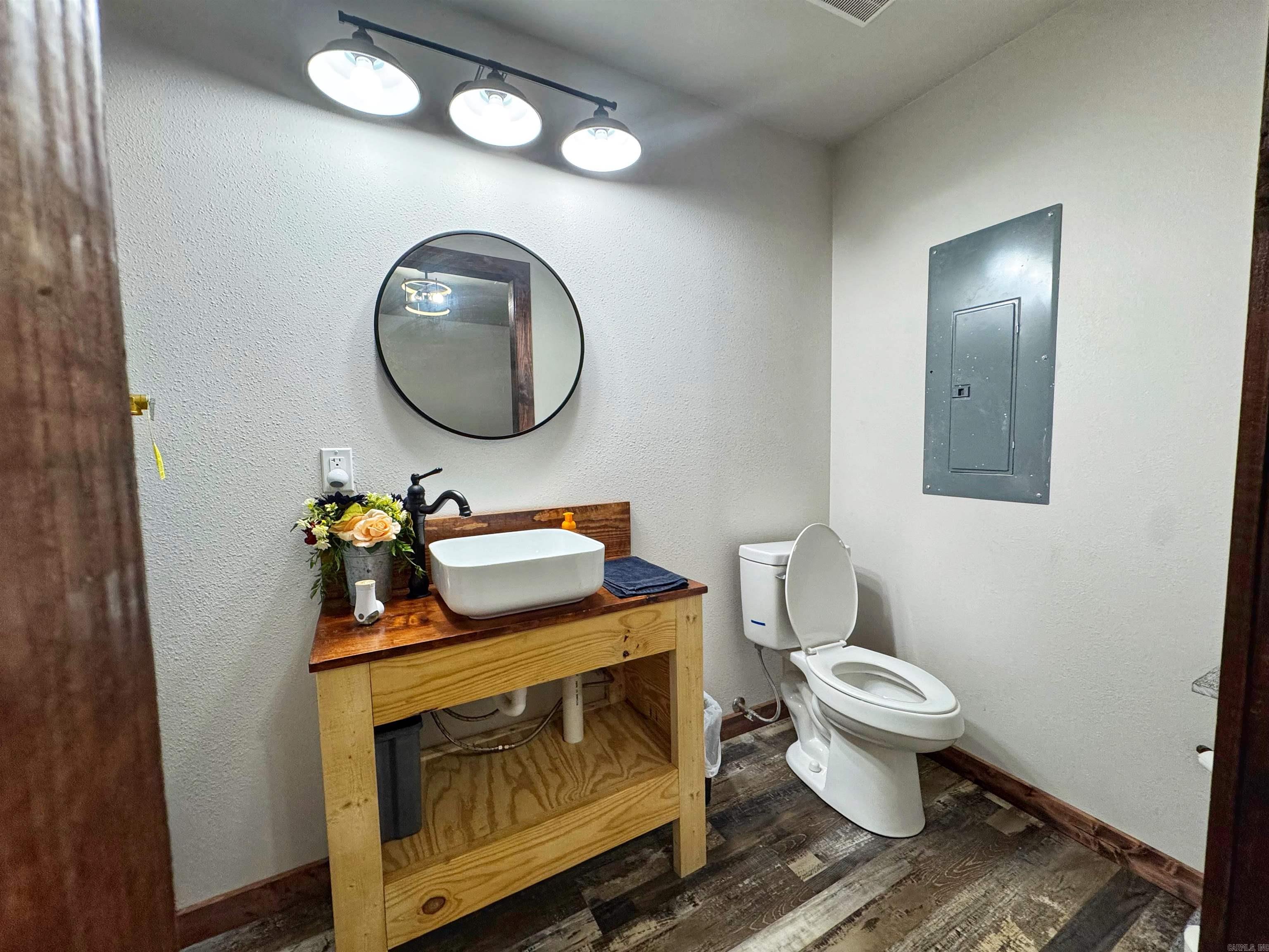 Photo 15 - Residential for sale – 178  Paw Paw Ridge   Hardy, AR