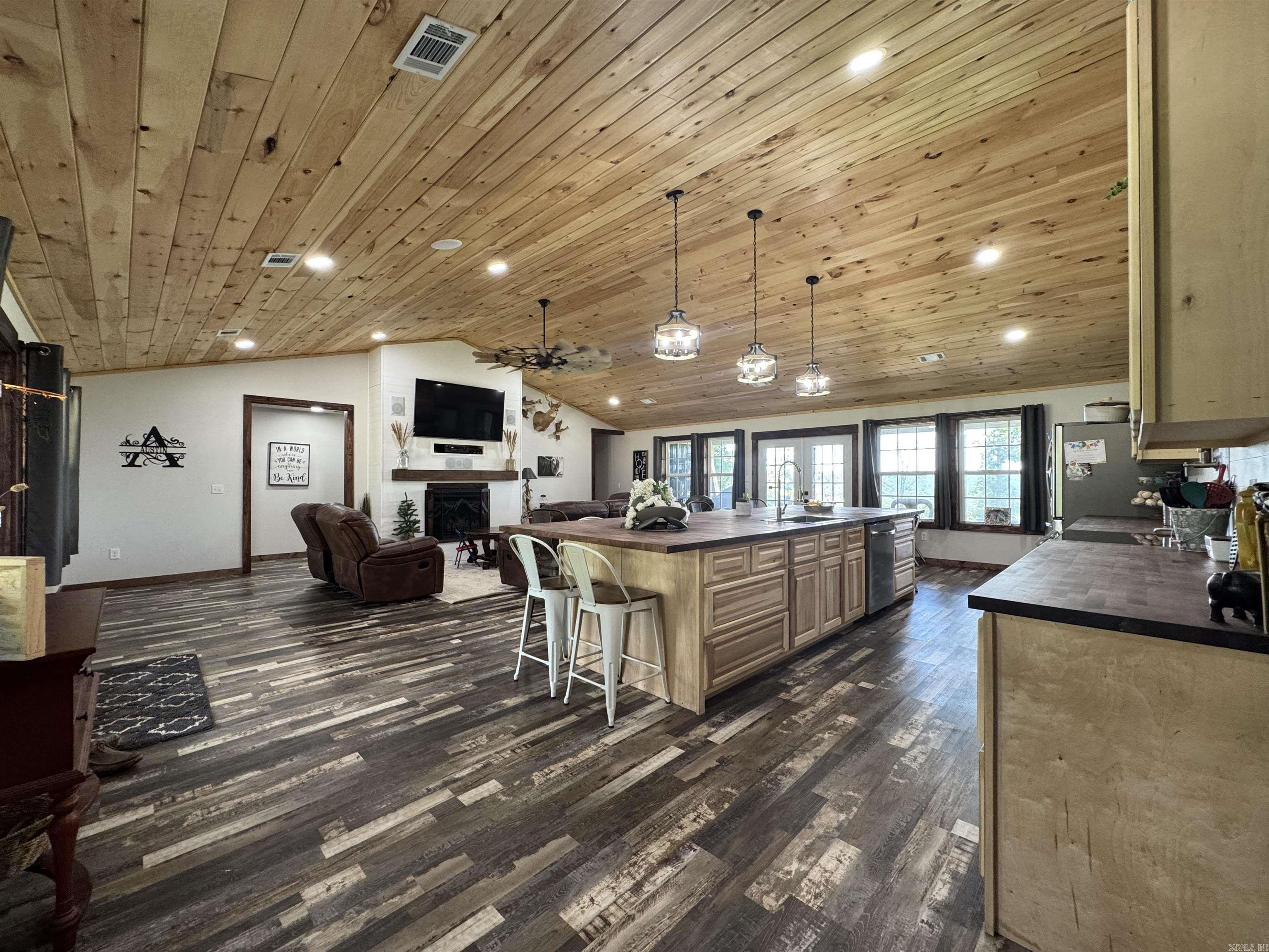 Photo 8 - Residential for sale – 178  Paw Paw Ridge   Hardy, AR