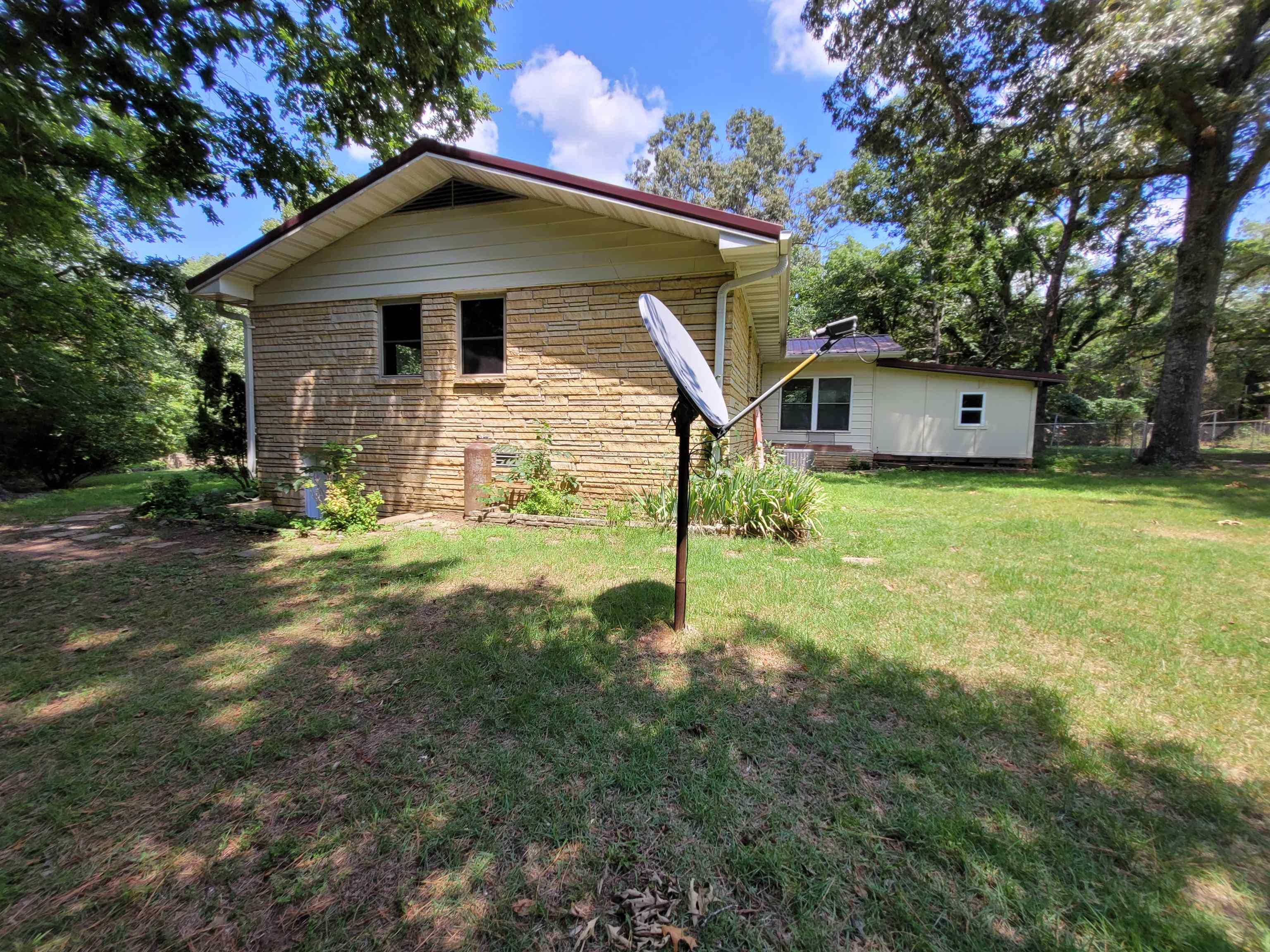 Photo 4 - Residential for sale – 1607  Riverview Circle   Horseshoe Bend, AR