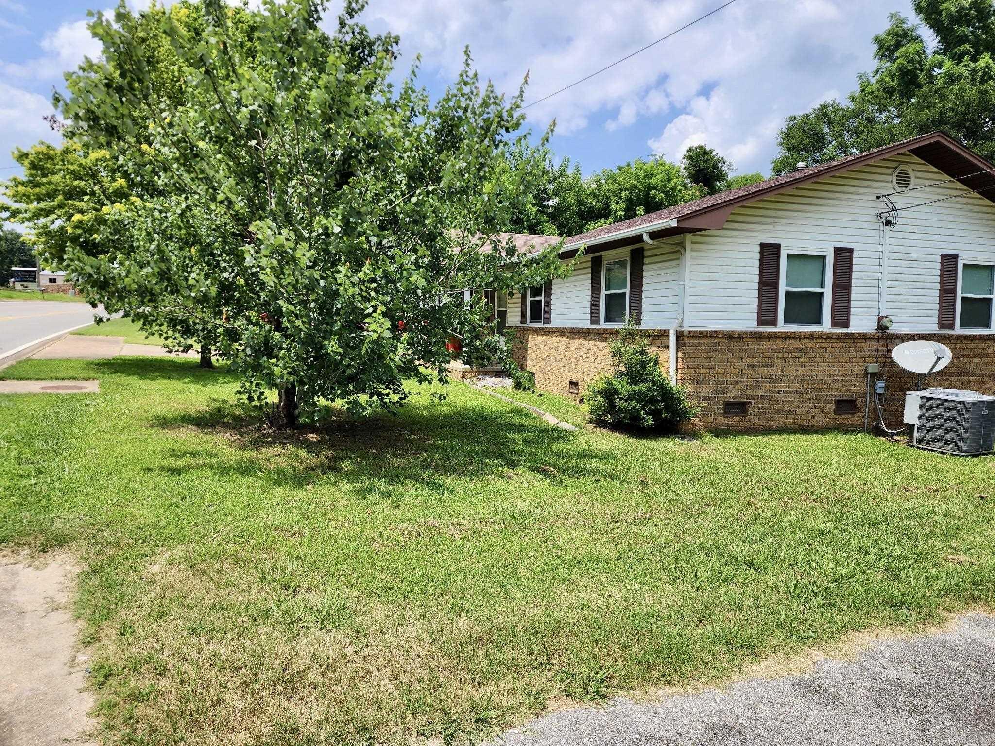 Photo 14 - Residential for sale – 119 S Main   Mount Pleasant, AR