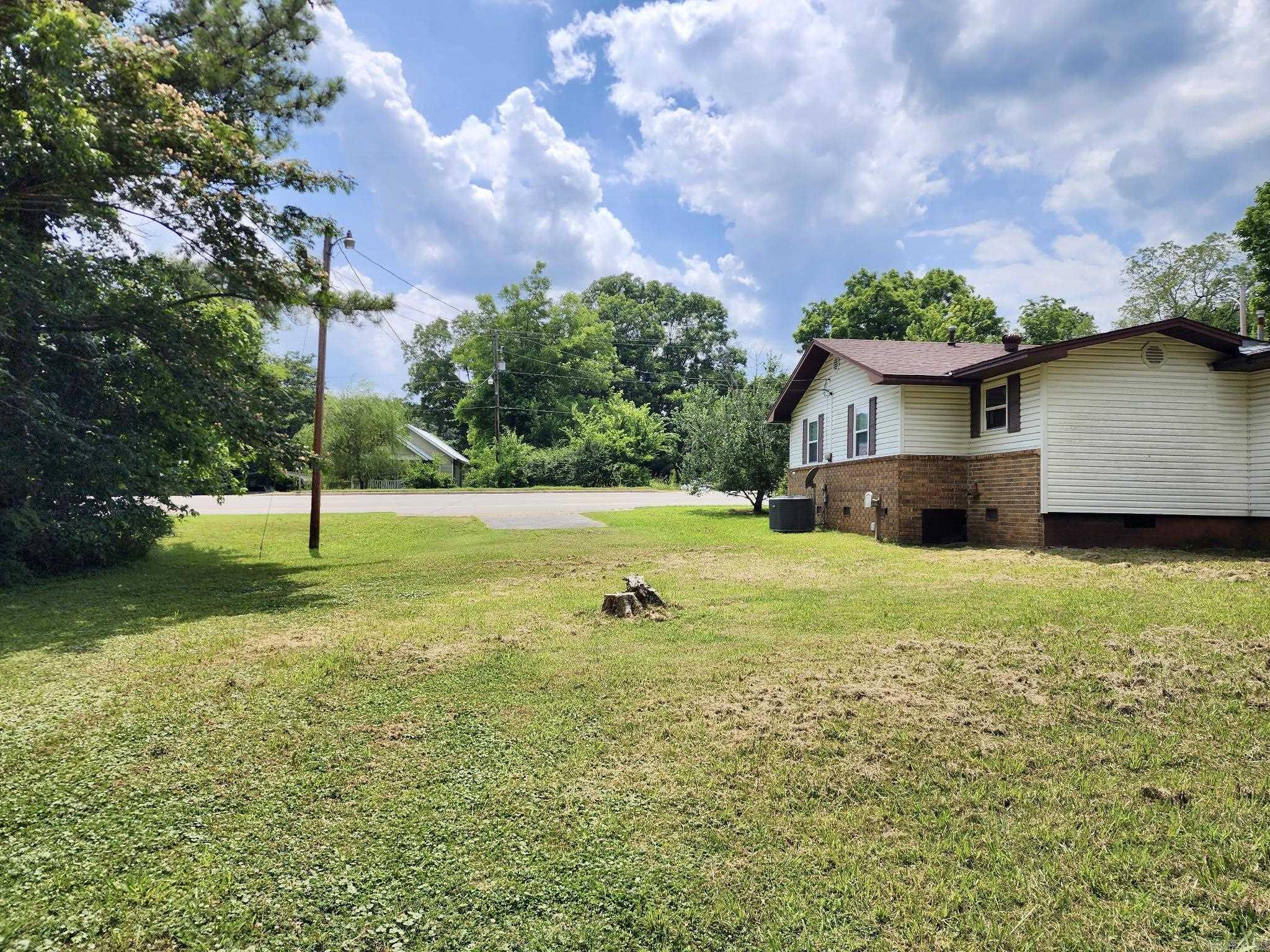Photo 17 - Residential for sale – 119 S Main   Mount Pleasant, AR