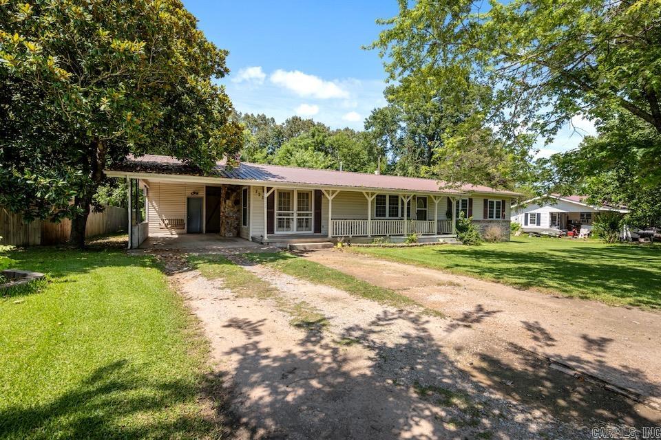 Photo 2 - Residential for sale – 722  Circle   Cave City, AR