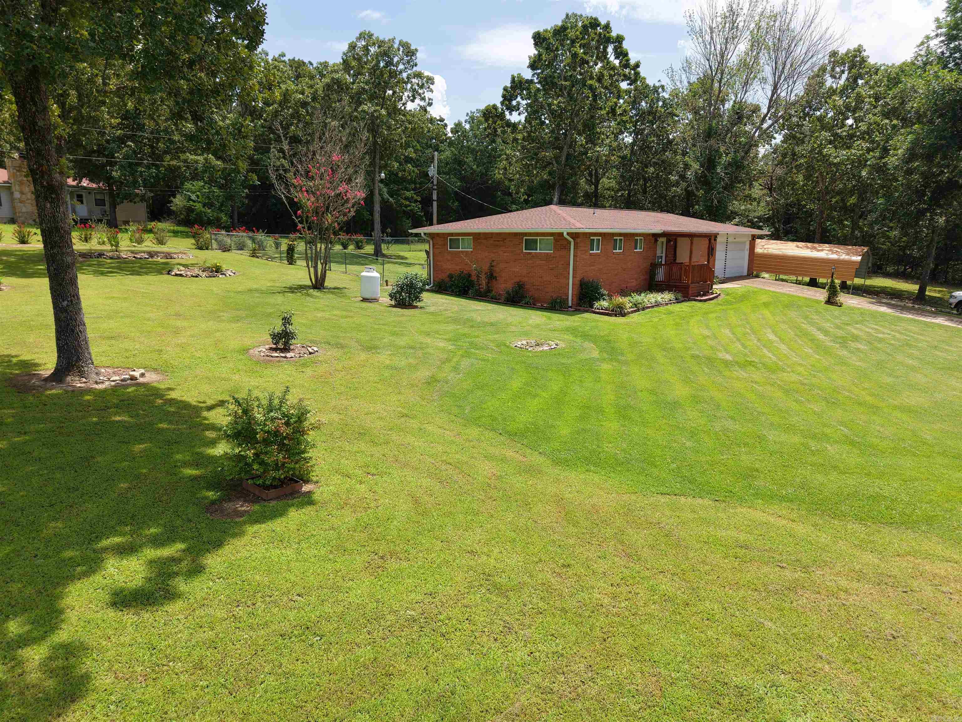 Photo 2 - Residential for sale – 608  Cheyenne Drive   Horseshoe Bend, AR