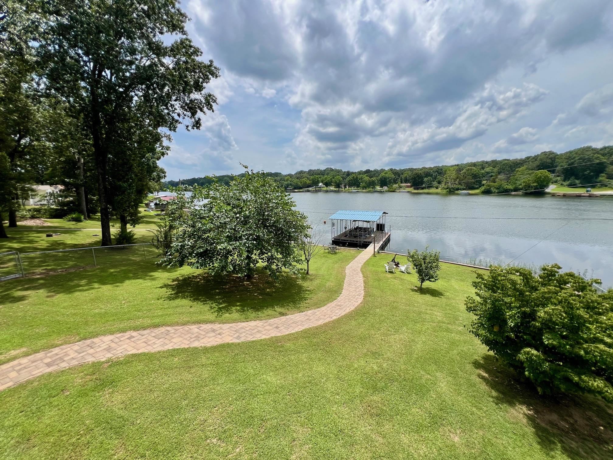 Photo 2 - Residential for sale – 711  Leewood   Horseshoe Bend, AR