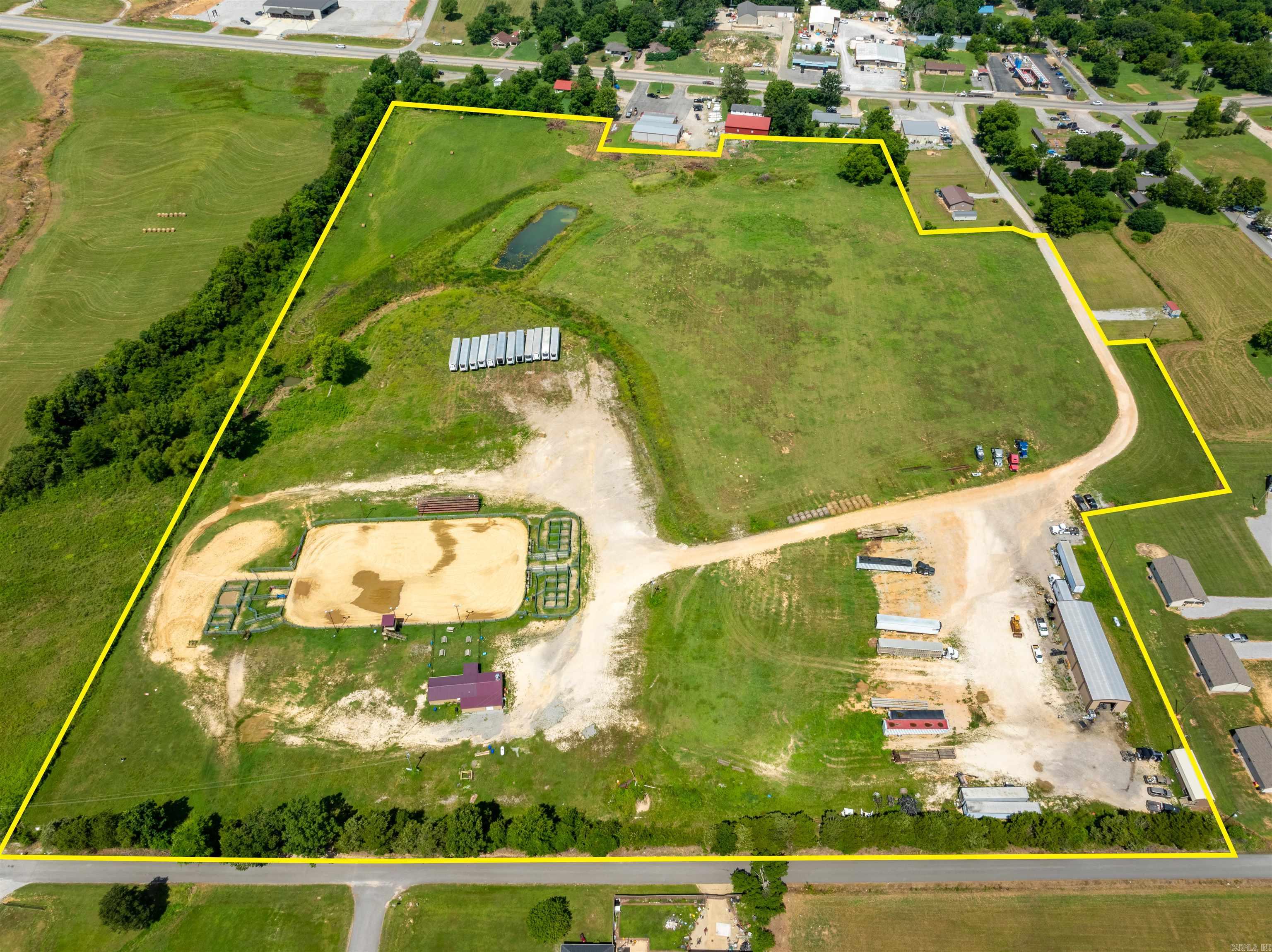 Commercial / Industrial for sale – 405  Main Street S   Cave City, AR