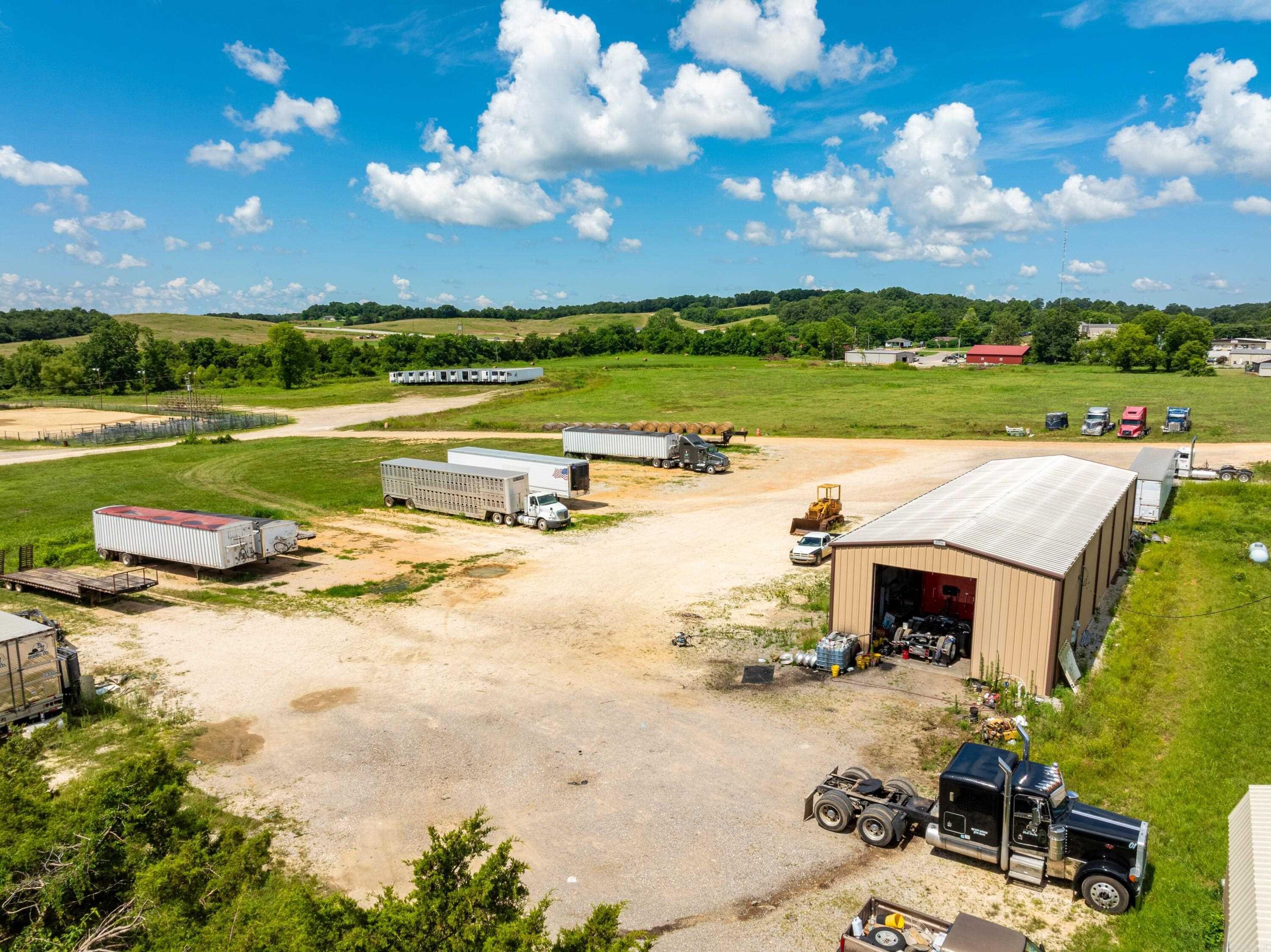 Photo 14 - Commercial / Industrial for sale – 405  Main Street S   Cave City, AR