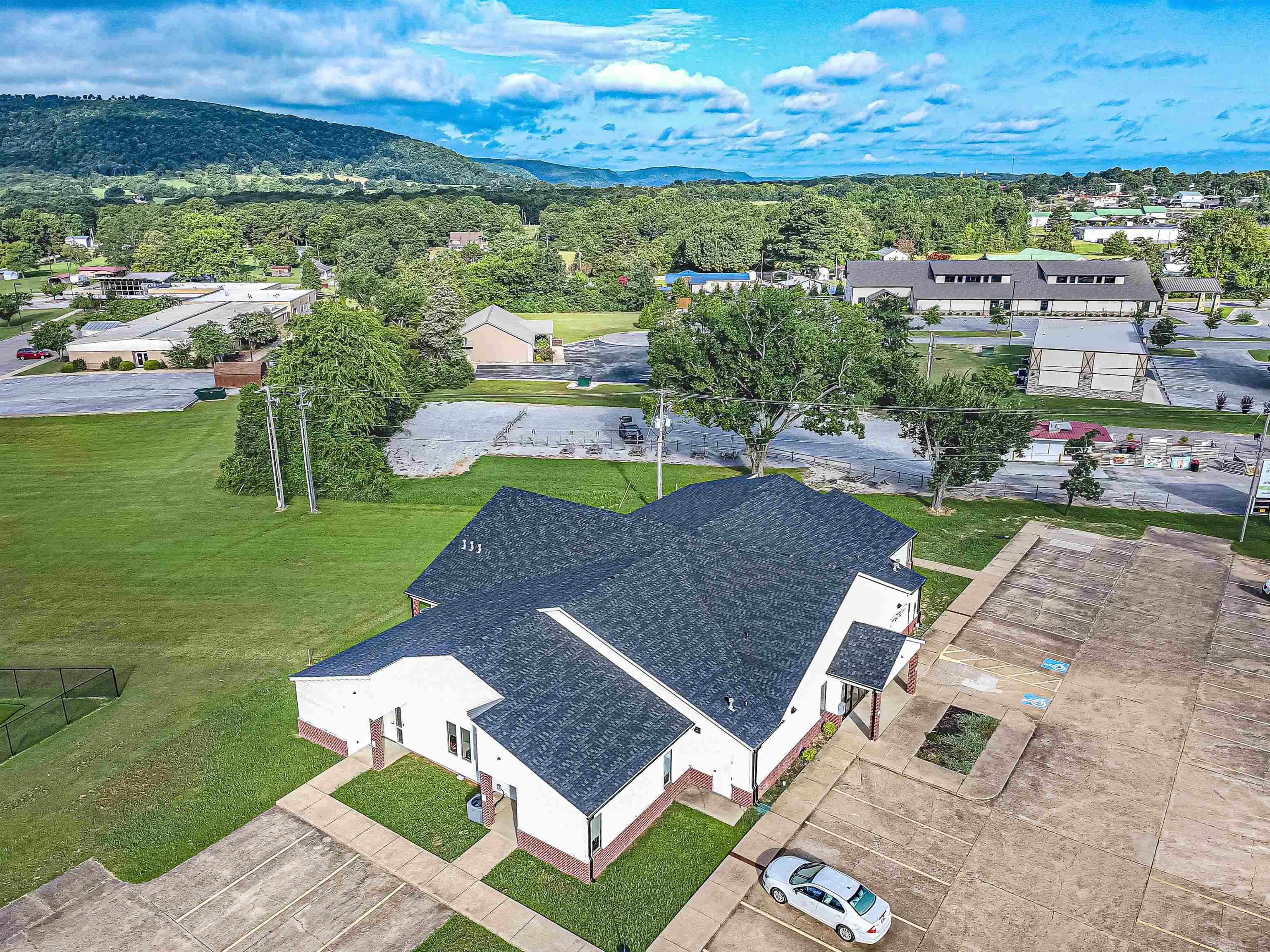 Photo 17 - Commercial / Industrial for sale – 1821 E Main   Mountain View, AR