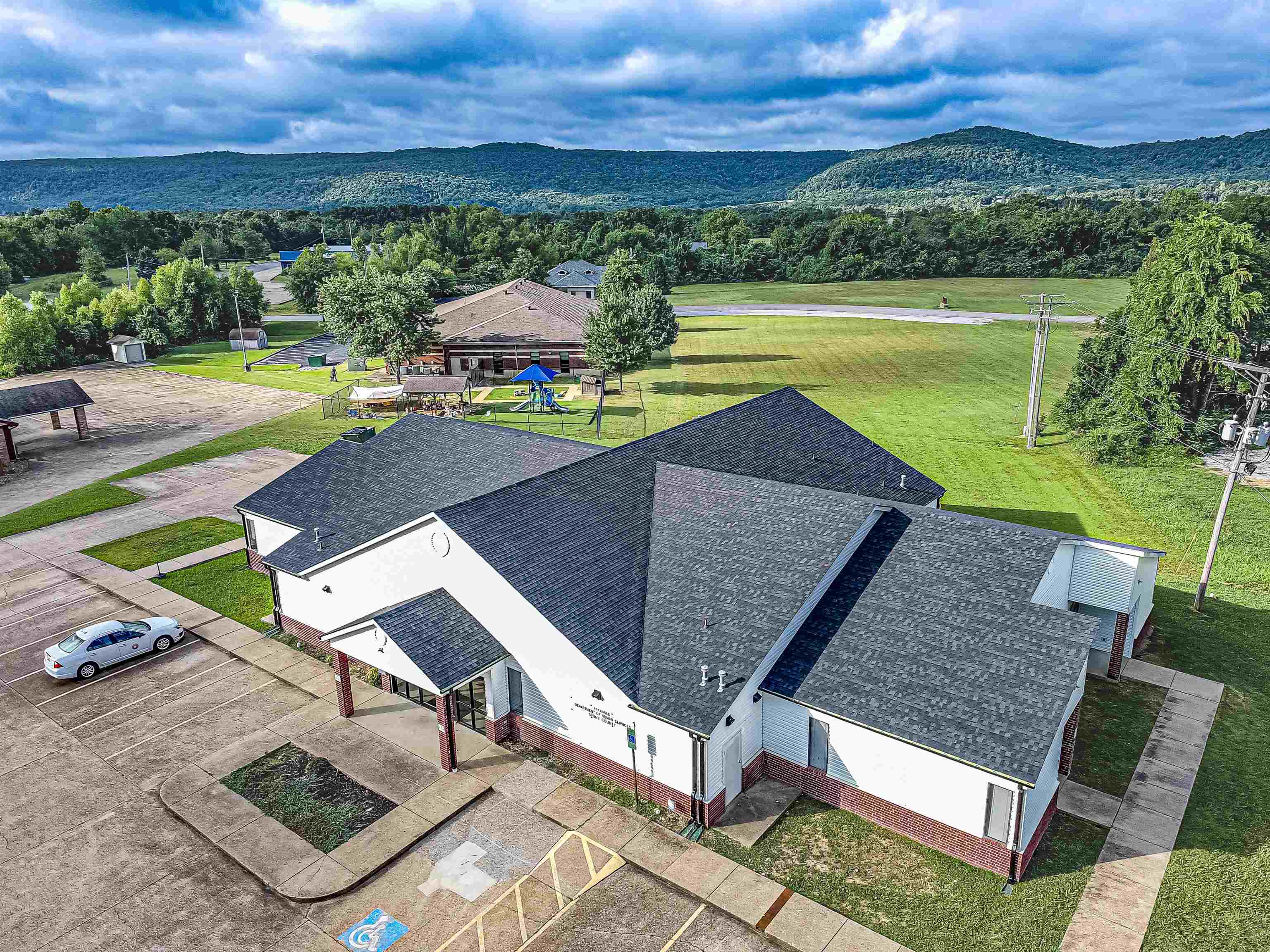 Photo 19 - Commercial / Industrial for sale – 1821 E Main   Mountain View, AR