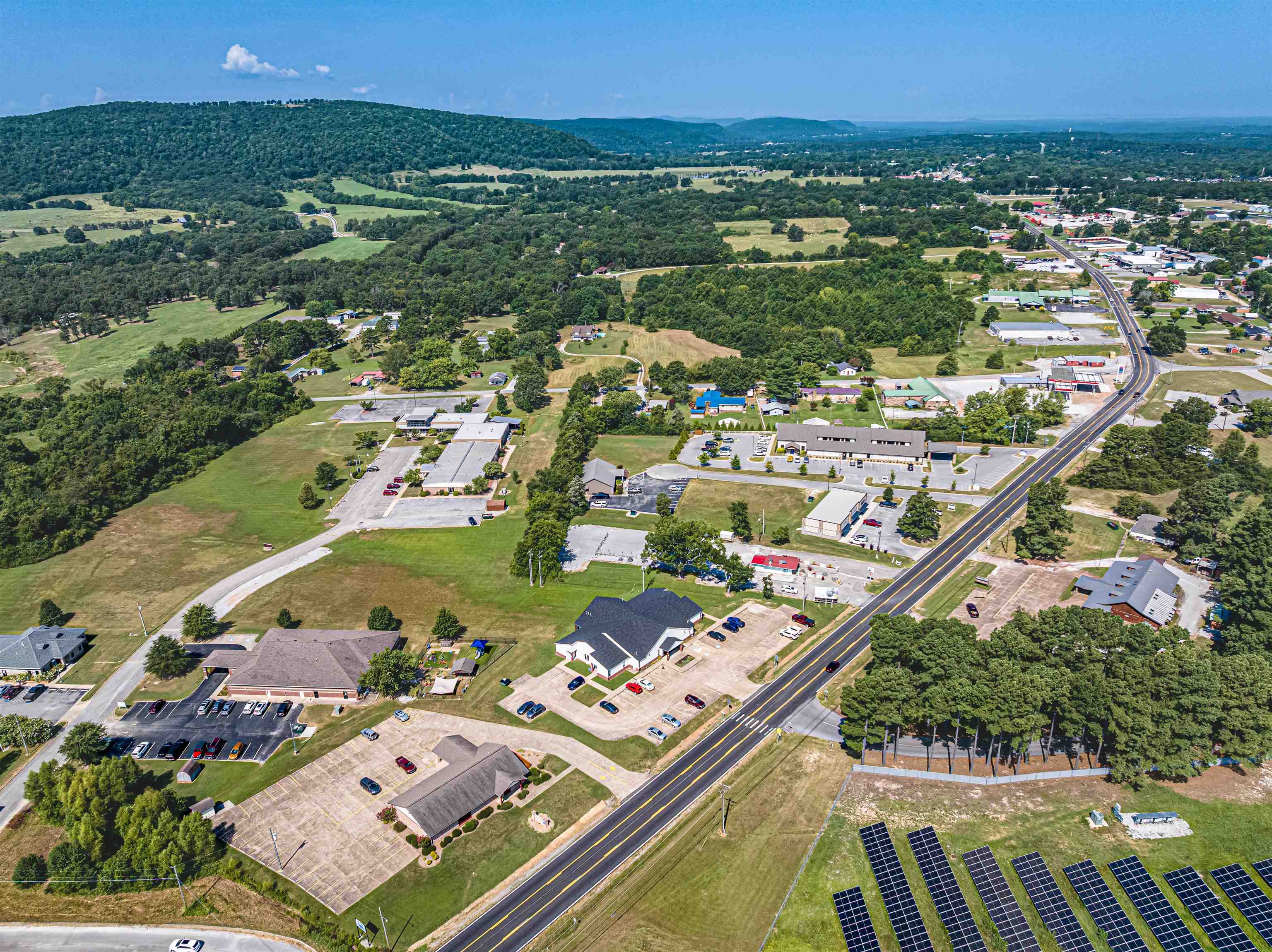 Photo 35 - Commercial / Industrial for sale – 1821 E Main   Mountain View, AR