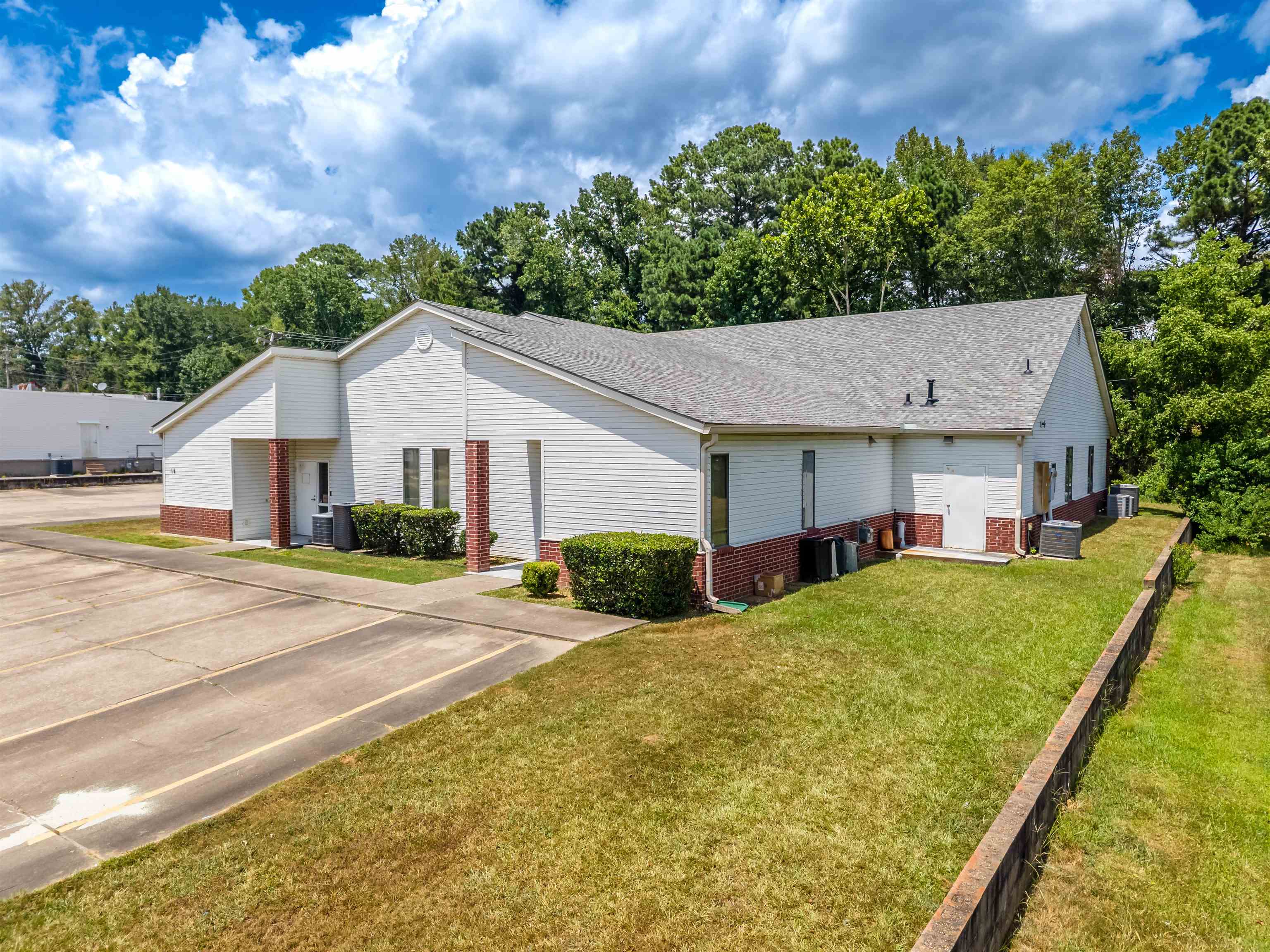 Photo 13 - Commercial / Industrial for sale – 16  Opportunity   Sheridan, AR