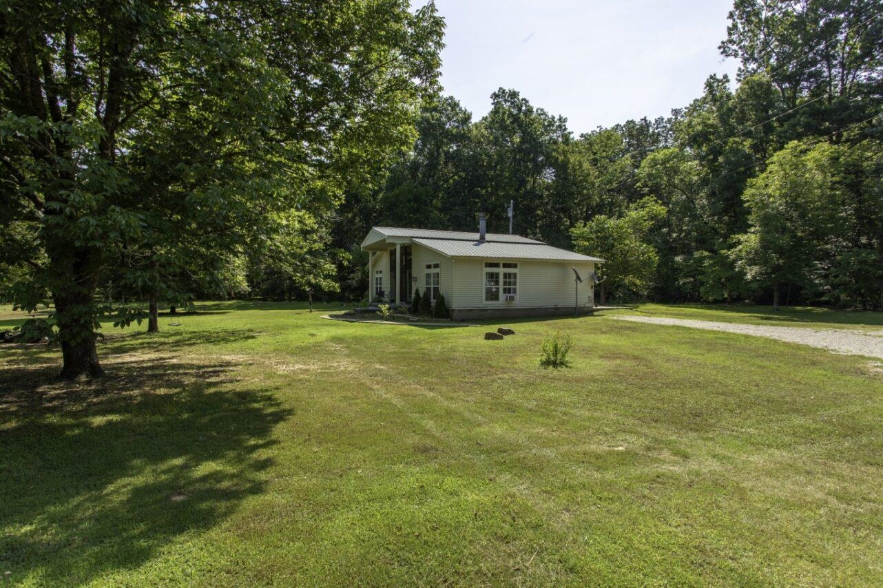 Photo 18 - Residential for sale – 218  River Rd   Hardy, AR