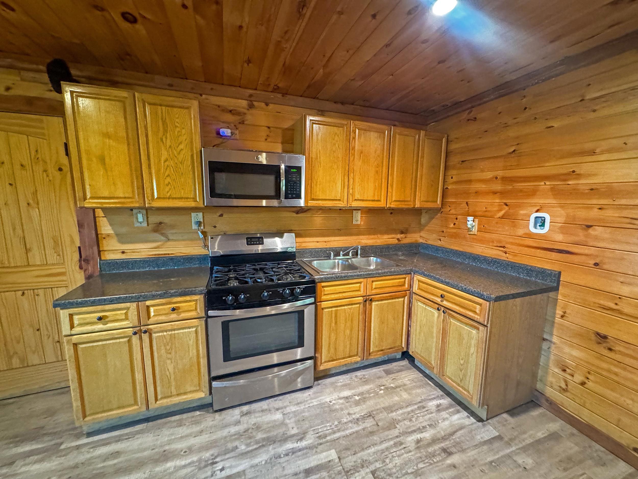Photo 13 - Residential for sale – 7348  Highway 62 E   Glencoe, AR